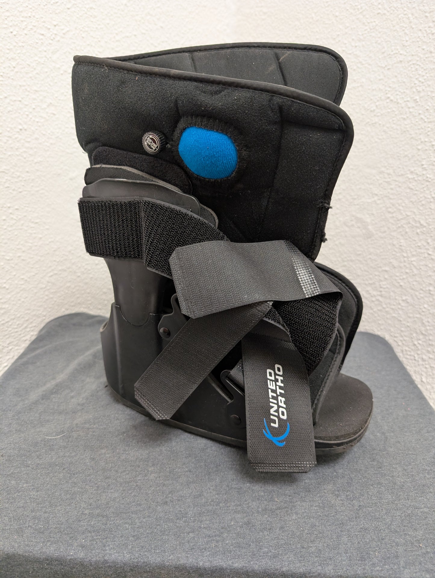 NEW United Ortho Air Stabilizer Ankle Boot Black SM