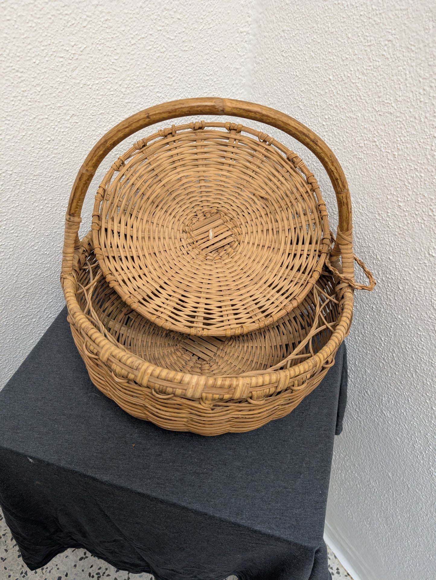 Vintage Basket Lidded Basket Handle Basket