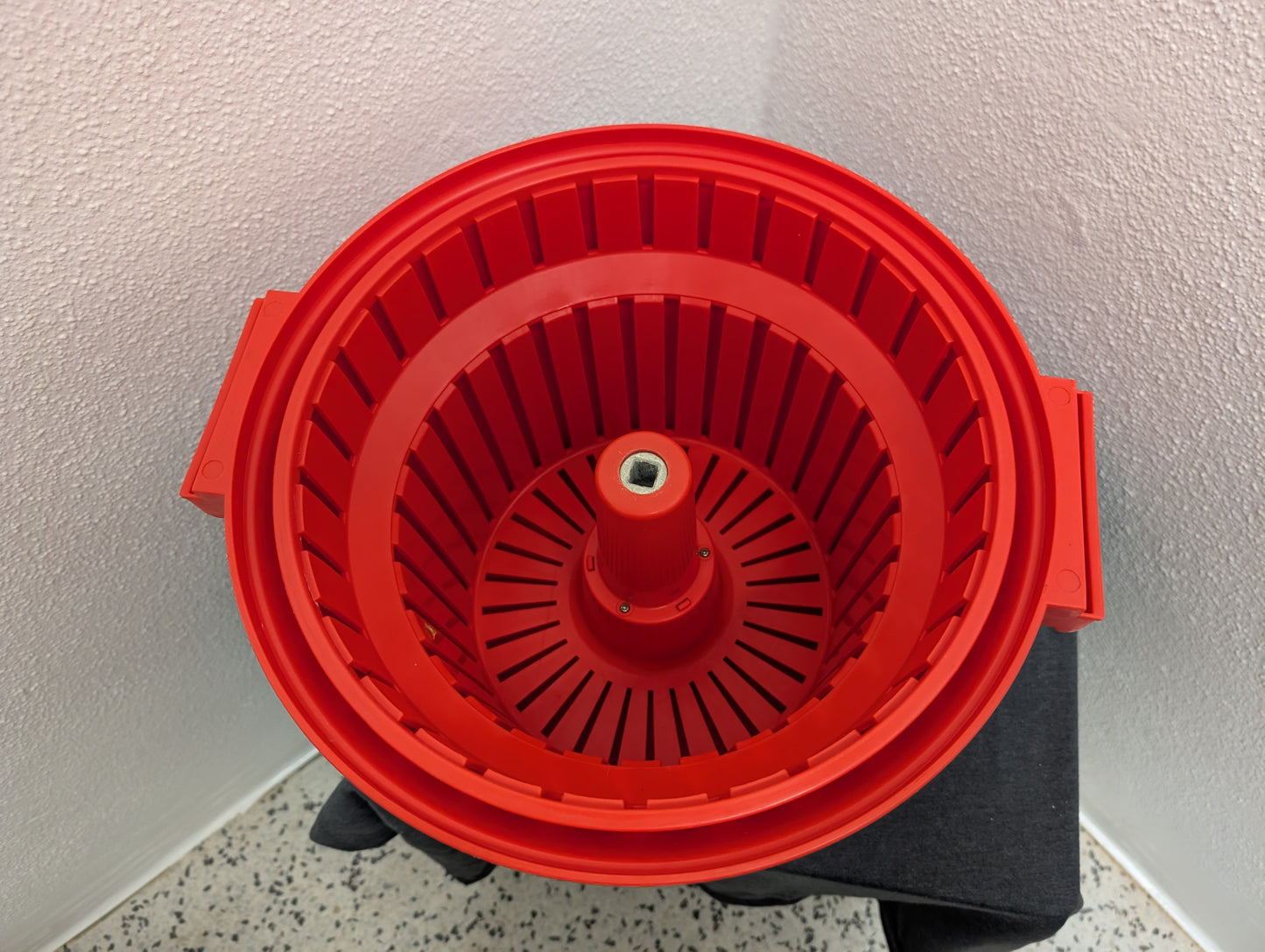 Chef Master Commercial 5 Gallon Salad Spinner with Braking System