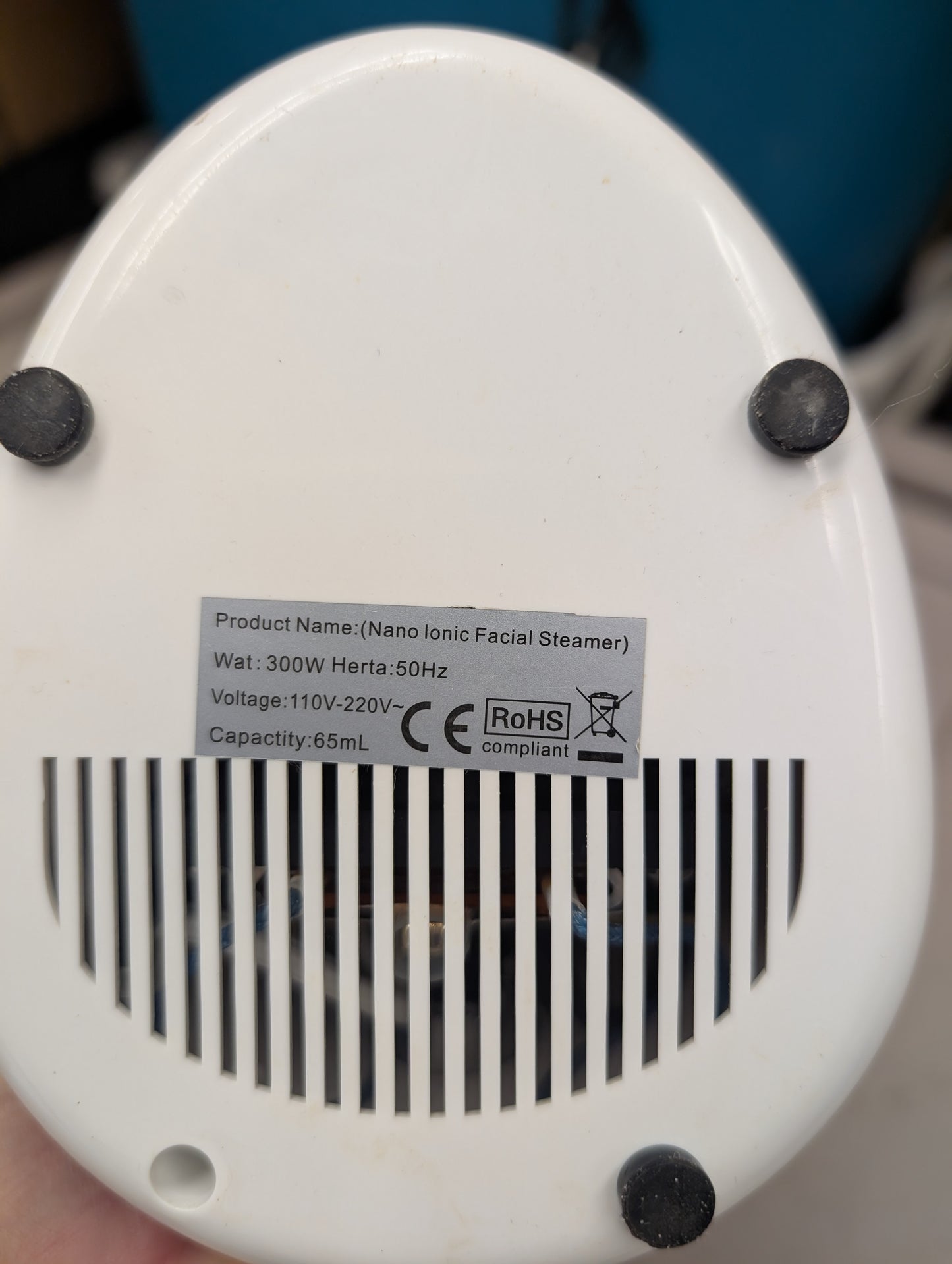 Nano Ionic Facial Steamer 300W 110-220 Voltage 65 ML Capacity White Silver