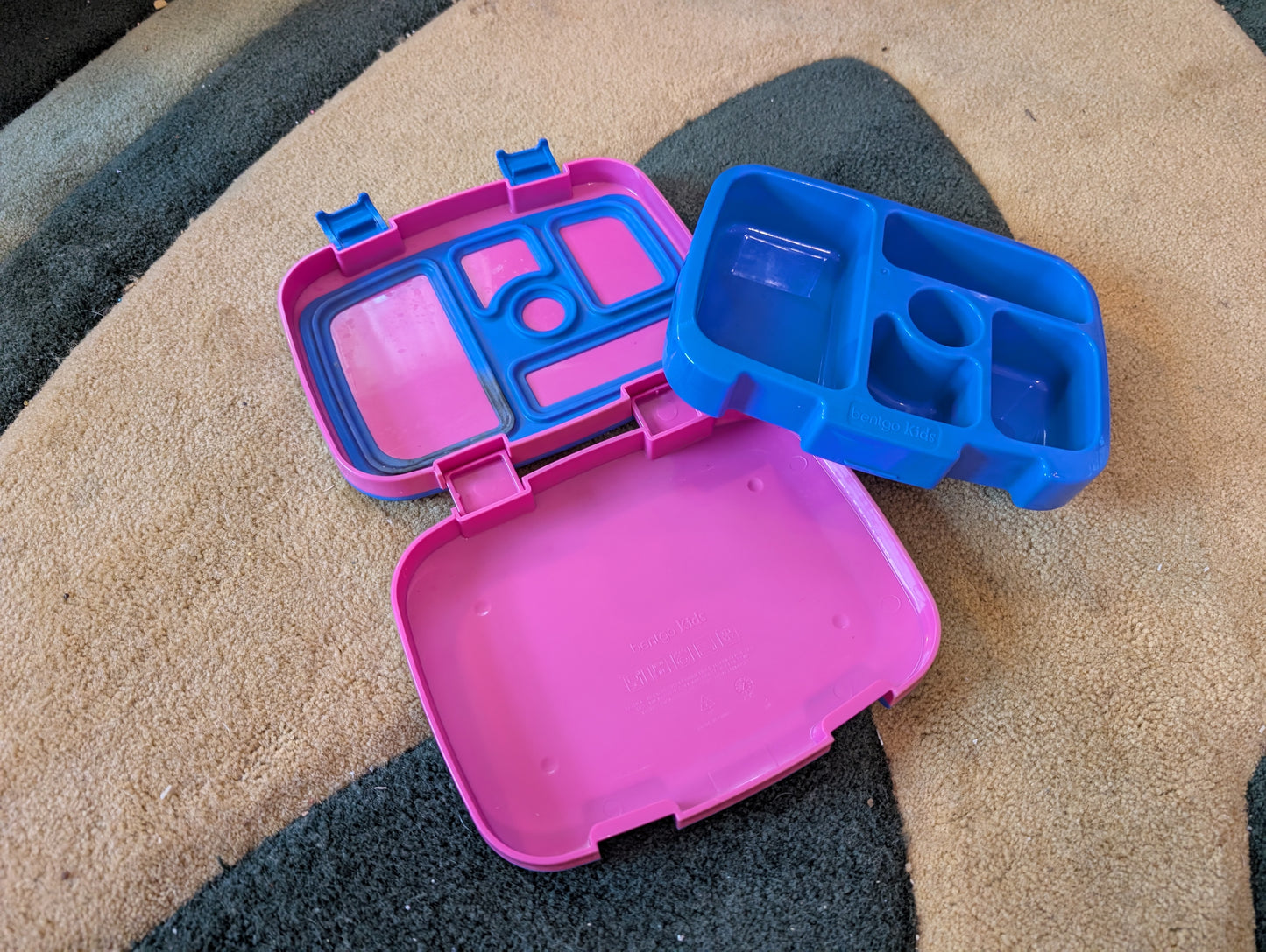 Bentgo Kids Bento-Style 5-Compartment Leak-Proof Lunch Box - Ideal Portion Sizes for Ages 3 to 7 - Durable, Drop-Proof, Dishwasher Safe, BPA-Free - Pink, Purple