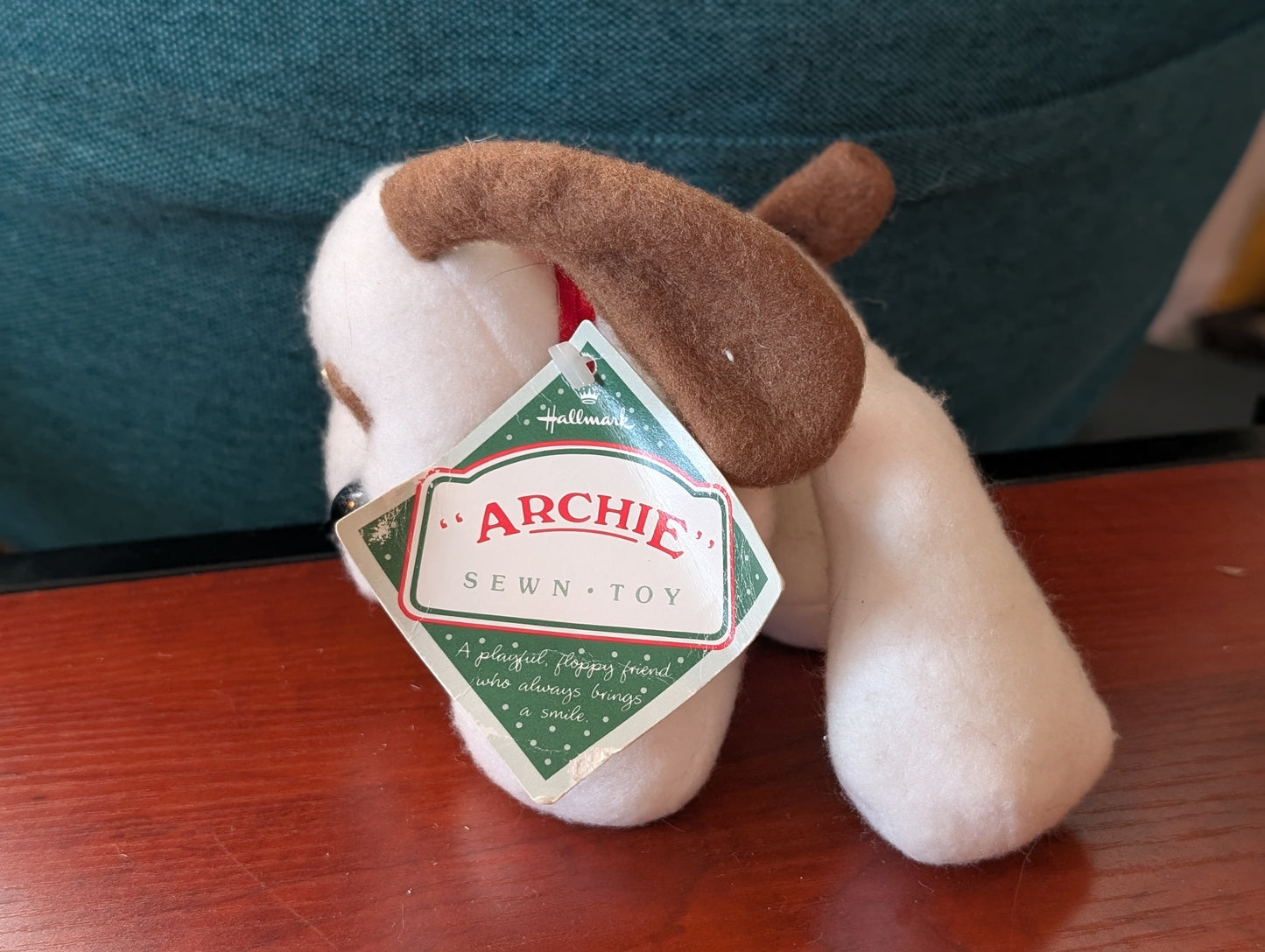 Vintage Hallmark Archie Dog Plush Stuffed Animal Friend Of Rodney Reindeer 8”