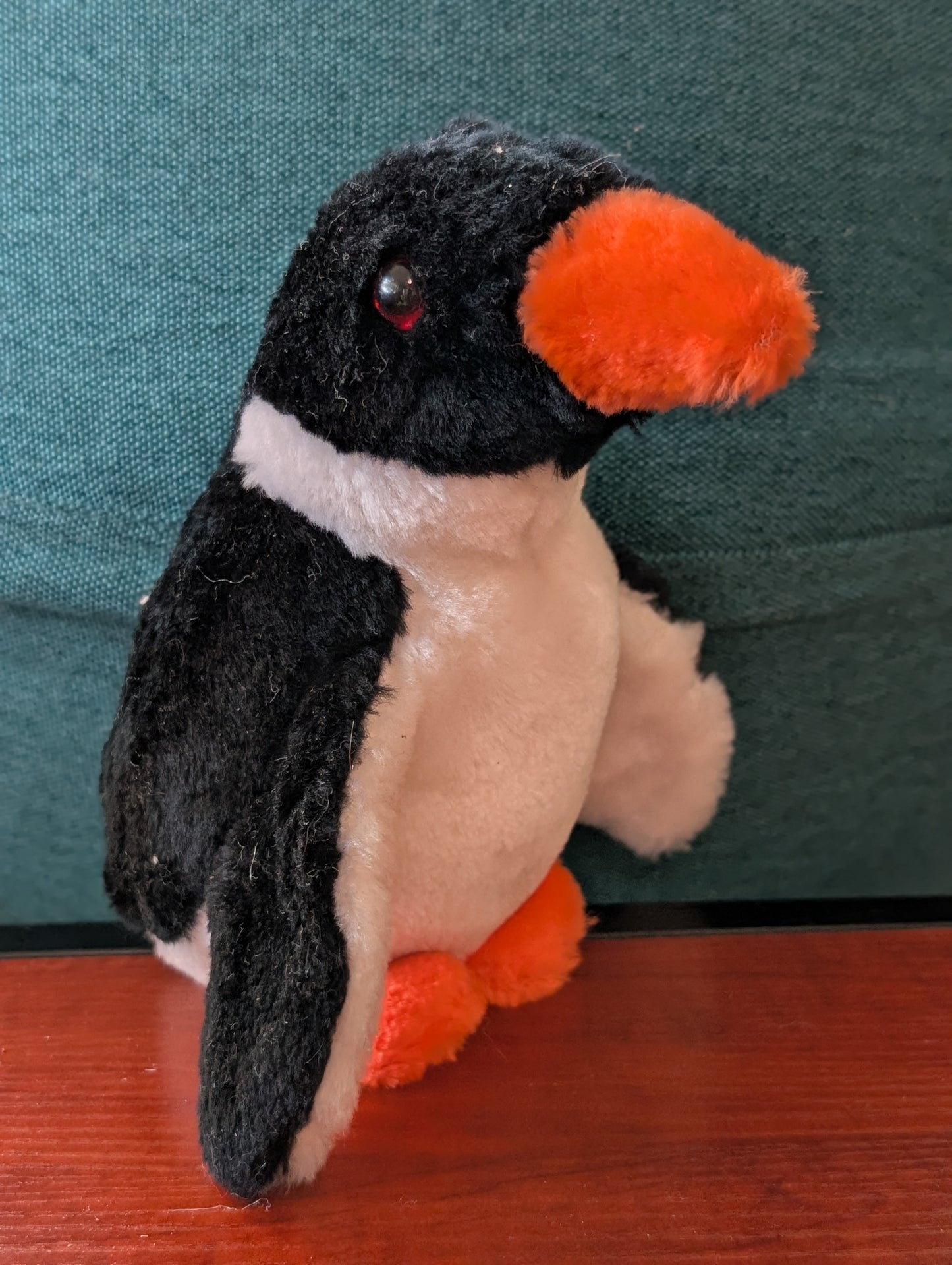 Vintage 1989 Seaworld Penguin Plush Stuffed Animal 7" Gentoo Bird Red Eyes