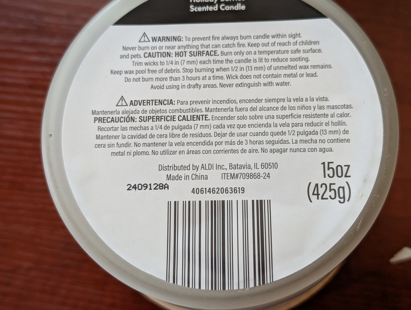 Huntington Homes Painted Lid Candle, Holiday Berries