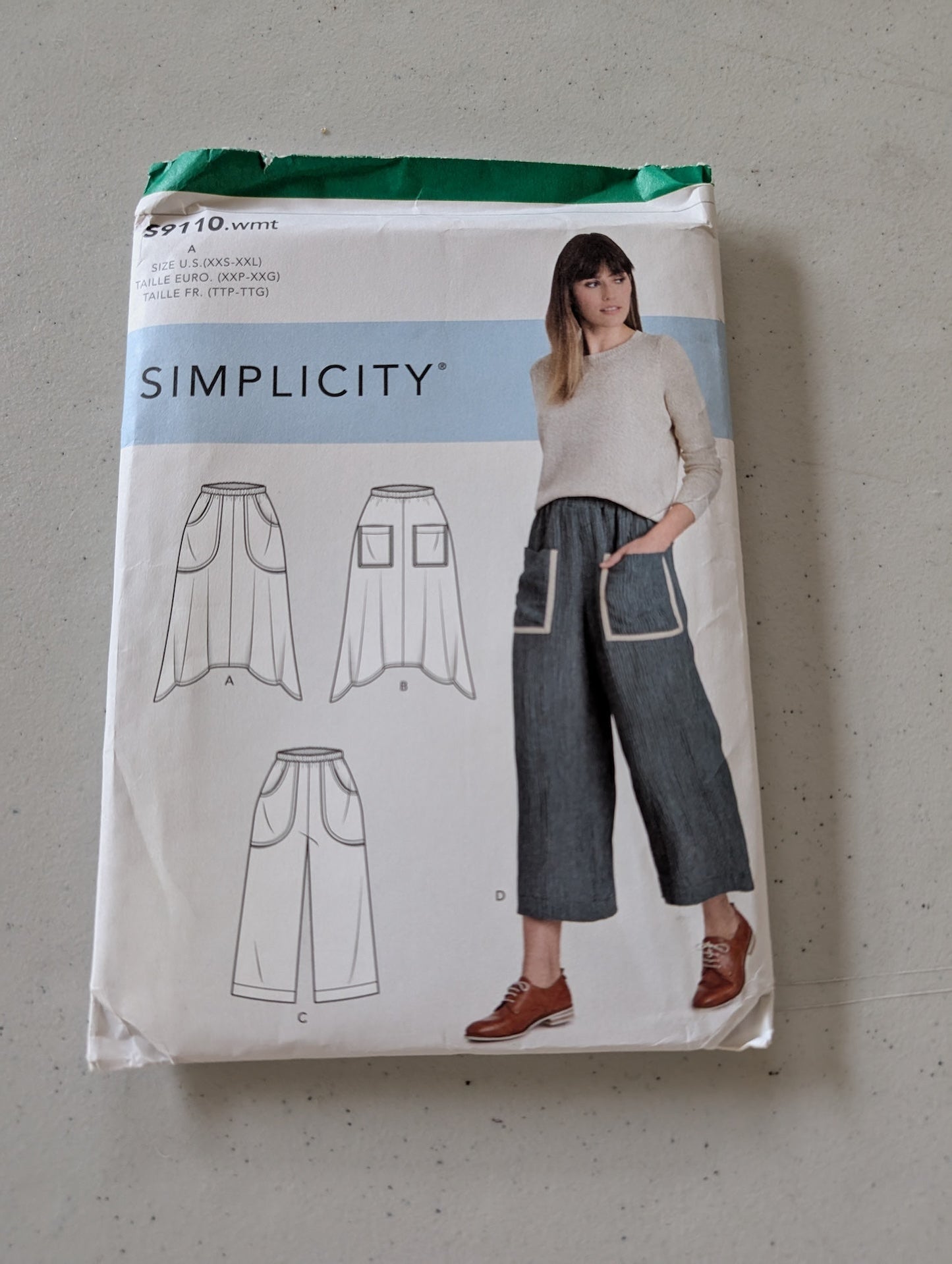 Simplicity 9110 Pull On Skirts & Cropped Pants Pattern Misses' XXS-XXL (4-26) (Sewing Pattern Vintage)