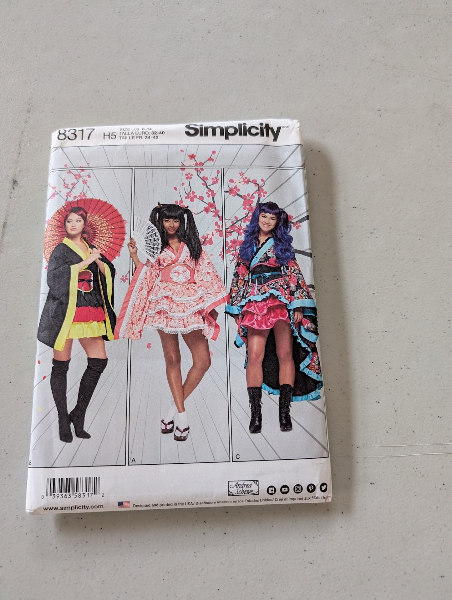 Simplicity 8317 Cosplay Kimono Geisha Anime Costume Sewing Pattern Sz 6-14(Sewing Pattern Vintage)