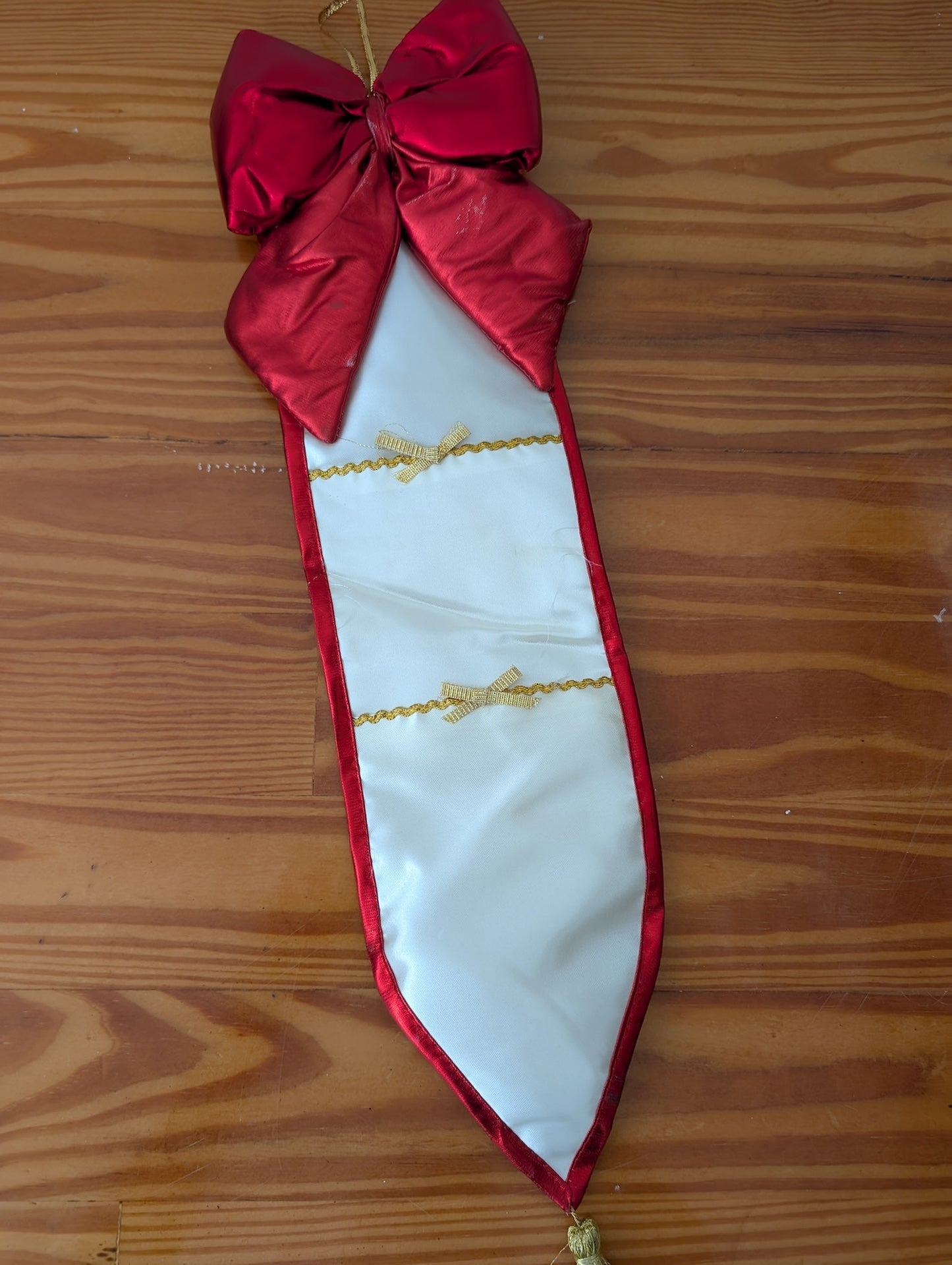 Satin Card Holder from Unknown - Holiday Decor (Satin, Fabric Wall Hanging / Card Holder, Traditional, Glam, Red, White, Gold)