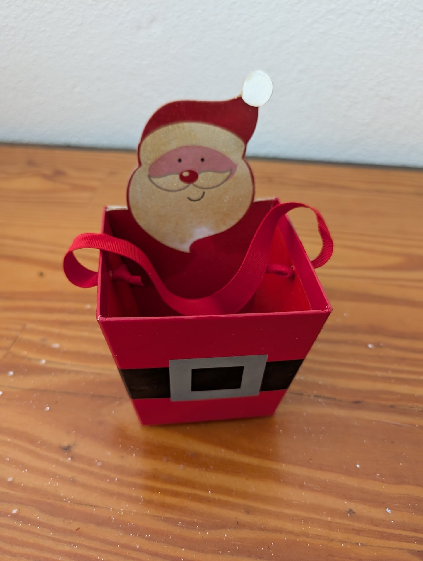 Santa's Belt Gift Box from Unknown - Gift Packaging (Cardboard, Paper Gift Packaging, Kids, Red, Black, White)