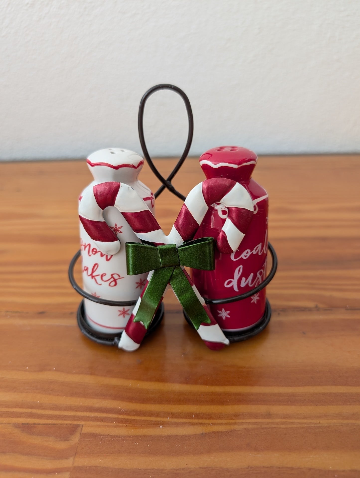 Snow Flakes & Coal Dust Shaker Set from Unknown - Tabletop (Ceramic, Metal Tableware, Whimsical, Farmhouse, Red, White, Black, Green)