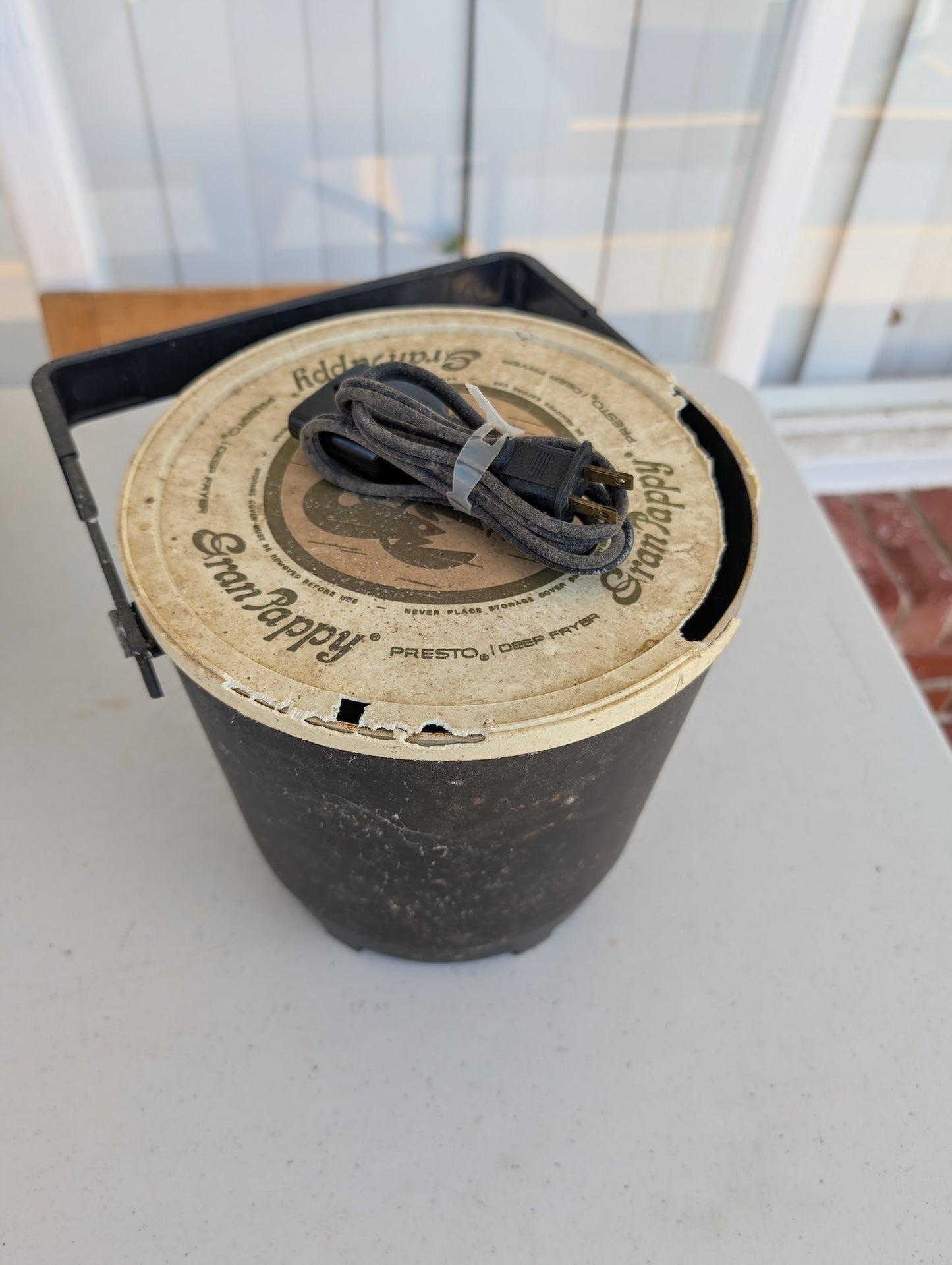 Presto GranPappy Electric Deep Fryer Small Portable Deep Fryer Vintage