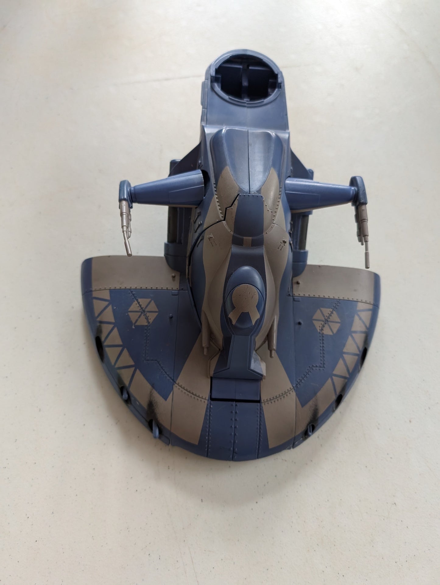 Droid Armored Assault Tank (AAT) Star Wars Clone Wars Trade Federation (Vintage, Missing parts/accessories, Collectable, Toy)