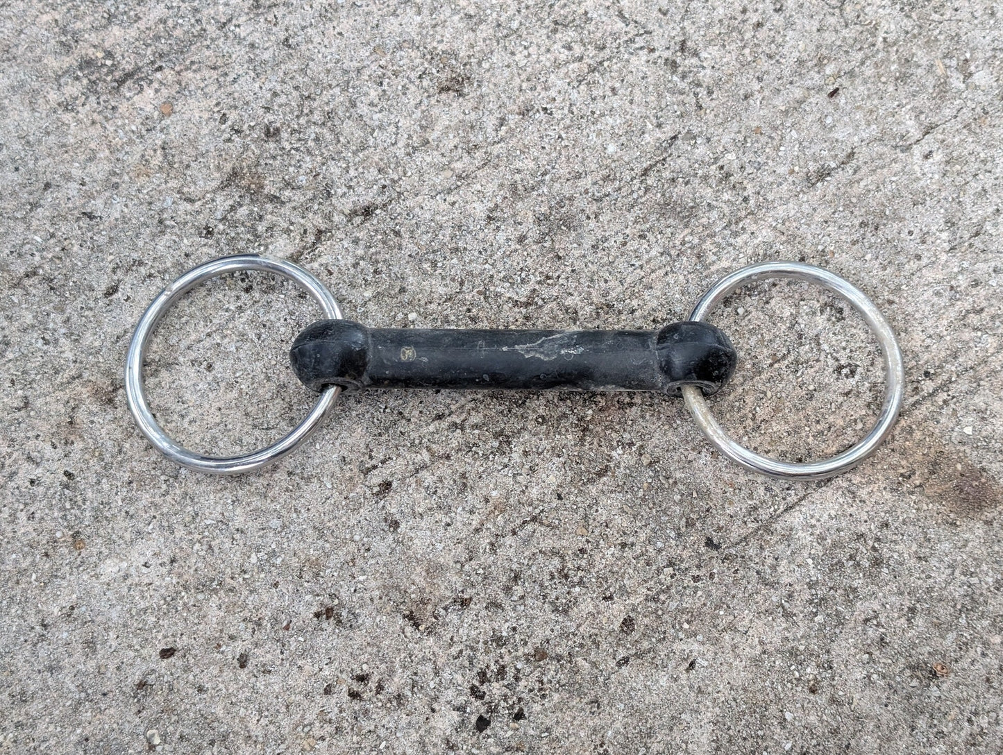 O-Ring Rubber Snaffle Bit from Unknown - Tack (Stainless Steel, Rubber Horse Tack, Equestrian, Rustic, Silver, Black)