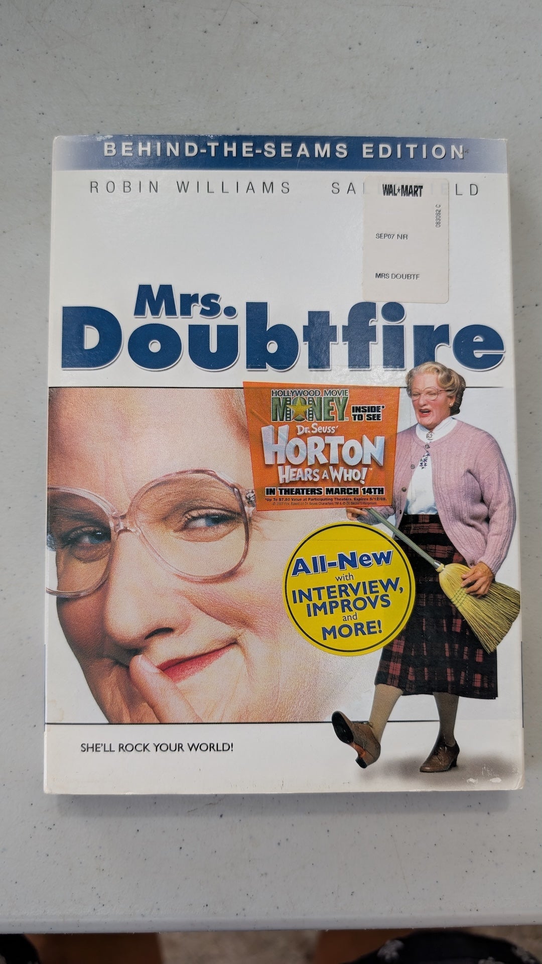 Mrs. Doubtfire (DVD, 1993, PG-13) Robin Williams, Sally Field, Pierce Brosnan