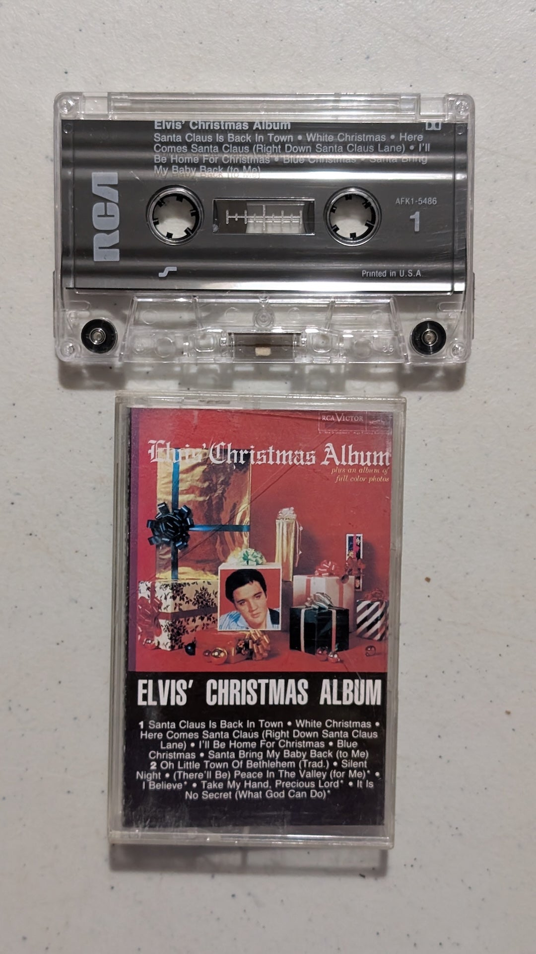 Elvis Presley - Elvis' Christmas Album (Holiday, Rock & Roll, Cassette Tape, 1957)