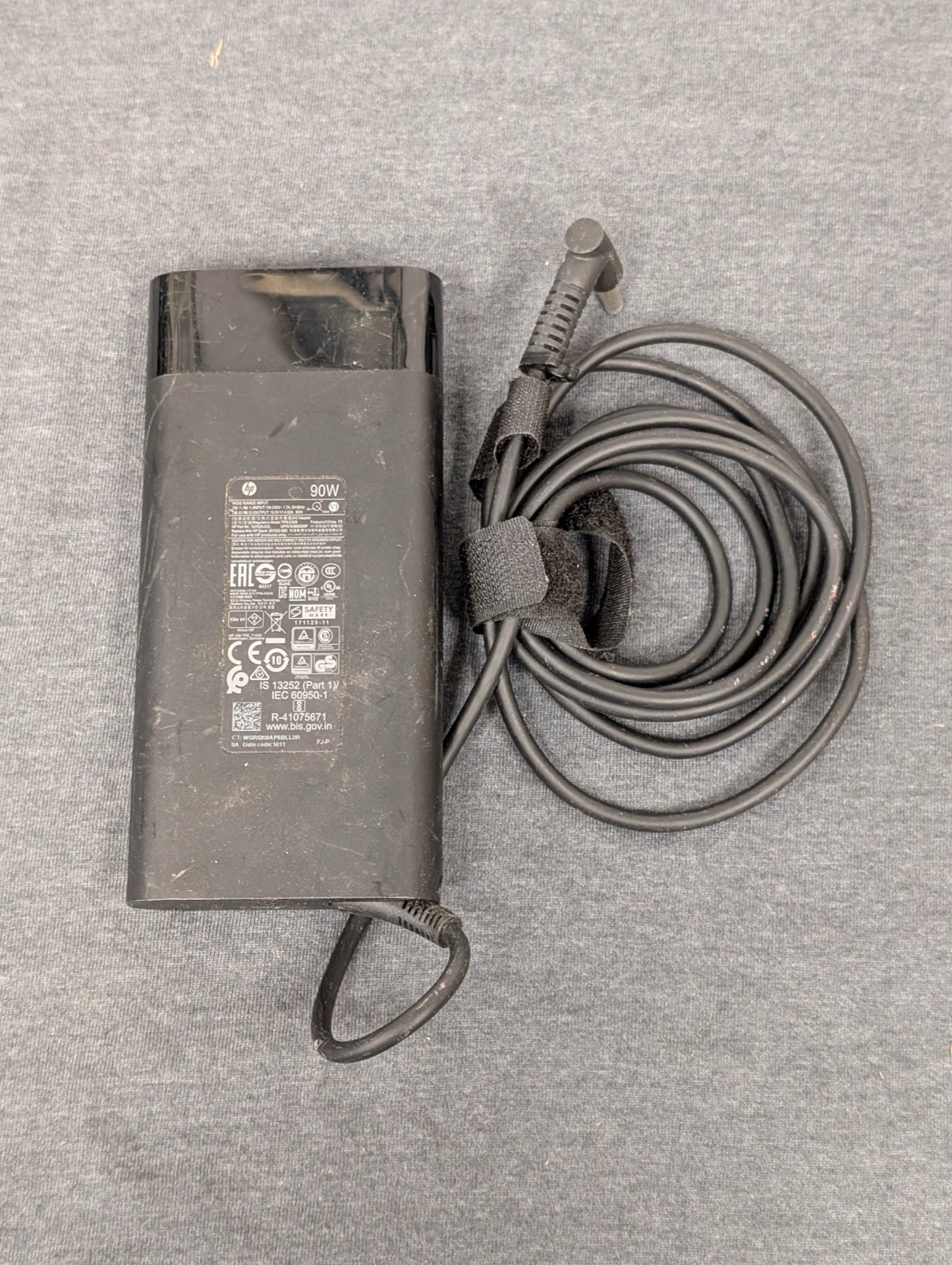 HP 90W AC Adapter Blue Tip 19V