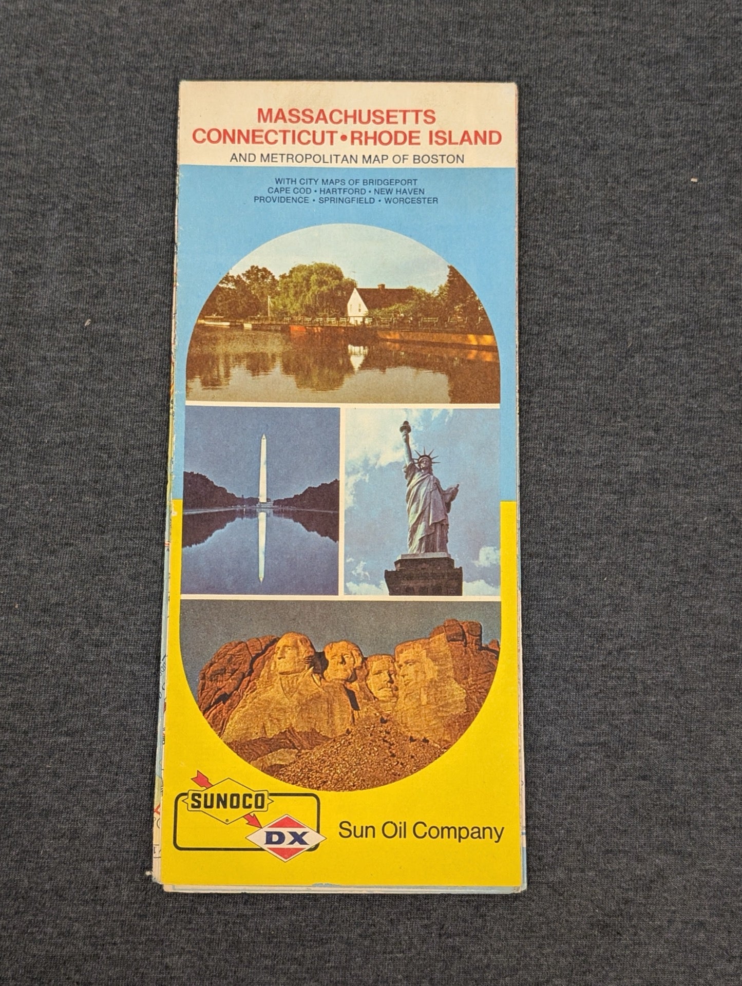 Vintage Sunoco map of Massachusetts, Connecticut, and Rhode Island.