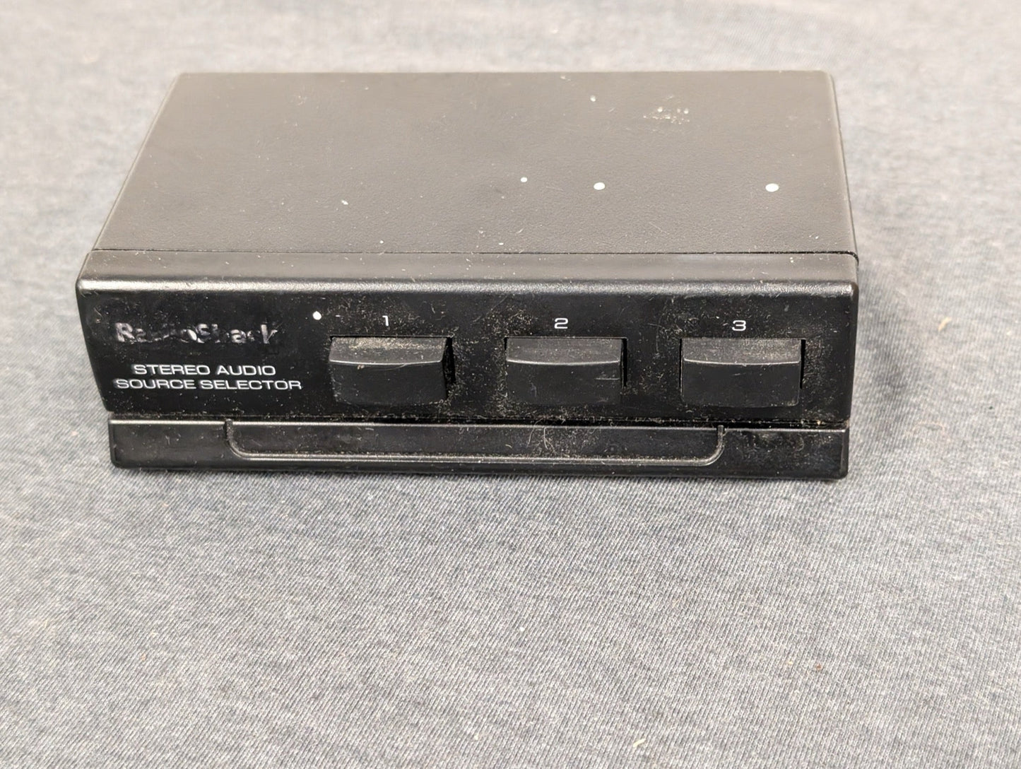 Black RadioShack 3-way stereo audio selector box