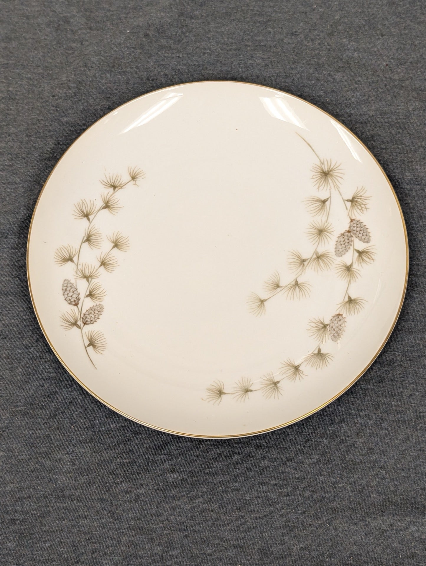 Classic Mikasa Sequoia 6141 fine china dinner plate