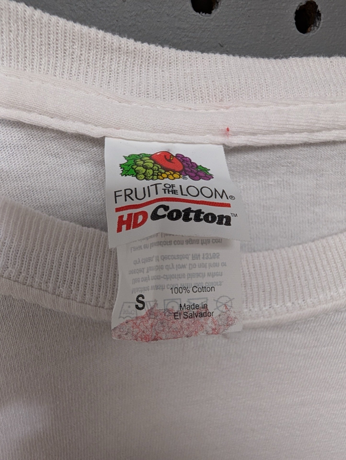 Fruit of the Loom HD Cotton size small tag