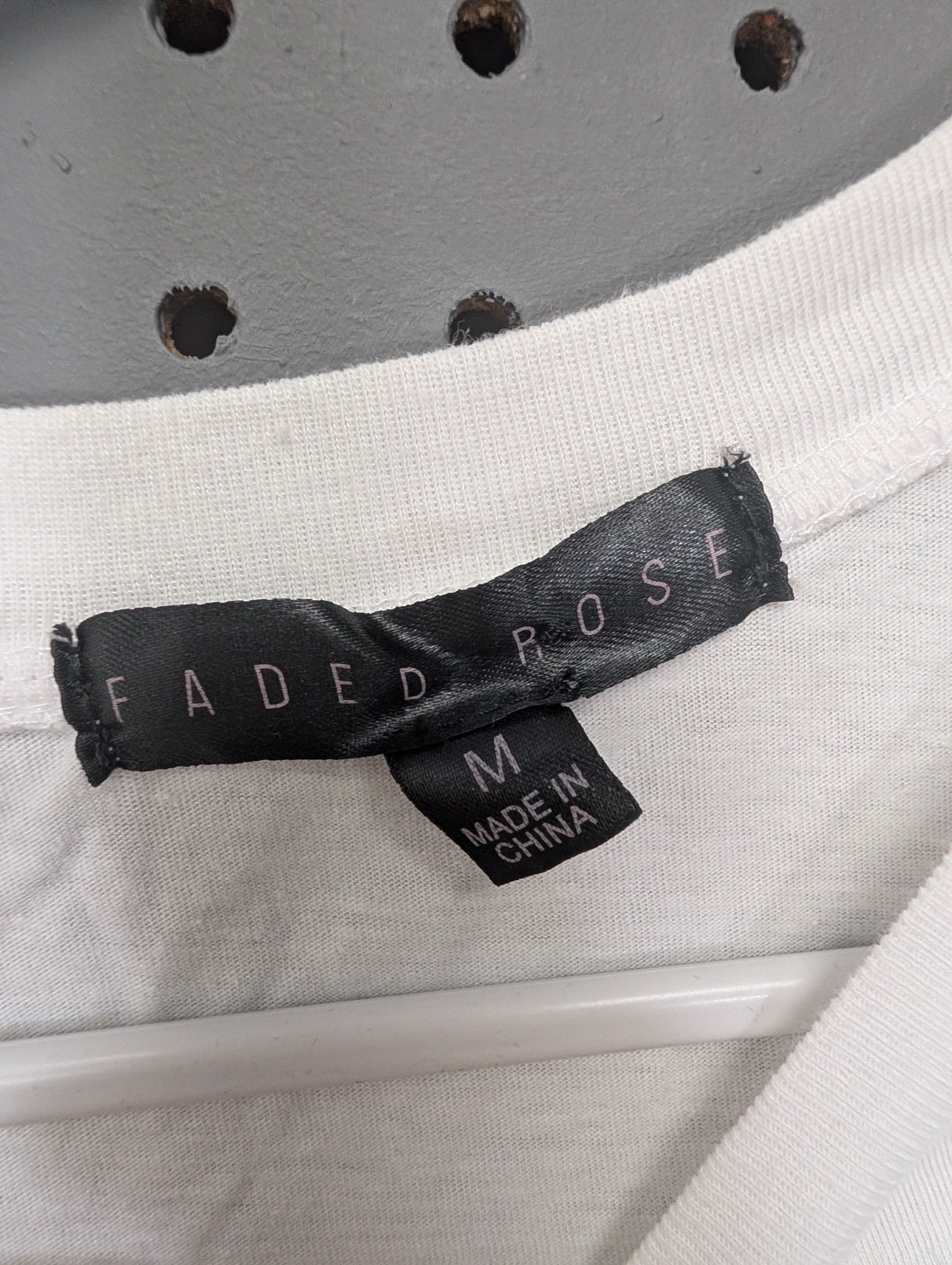 Faded Rose size medium tag
