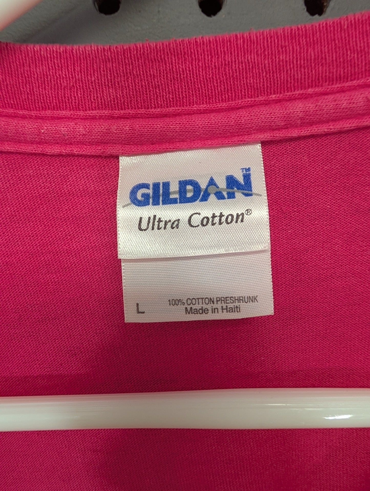 Gildan Ultra Cotton tag size Large