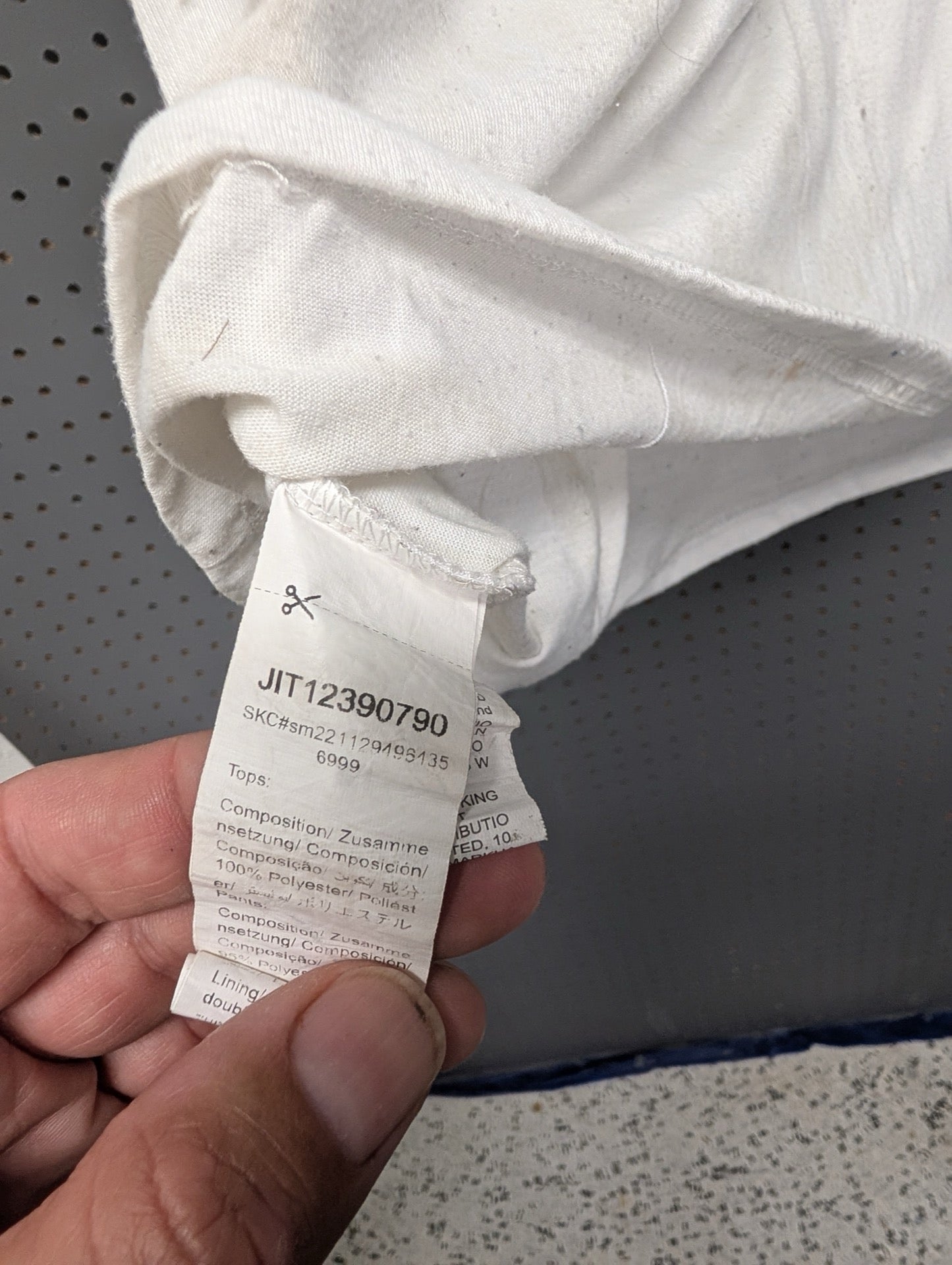 Cut size tag and inner care tag