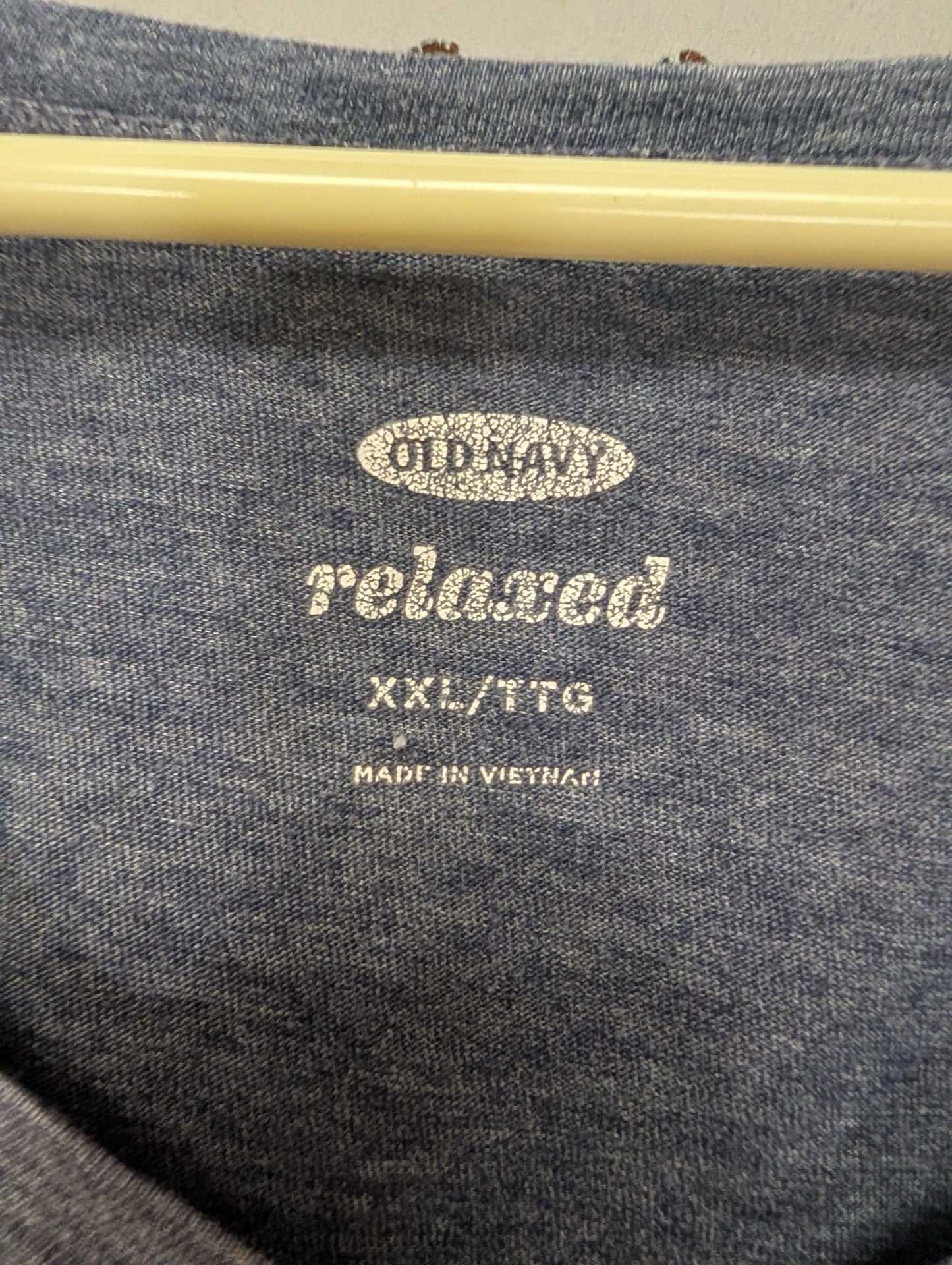Old Navy Relaxed XXL printed neck tag