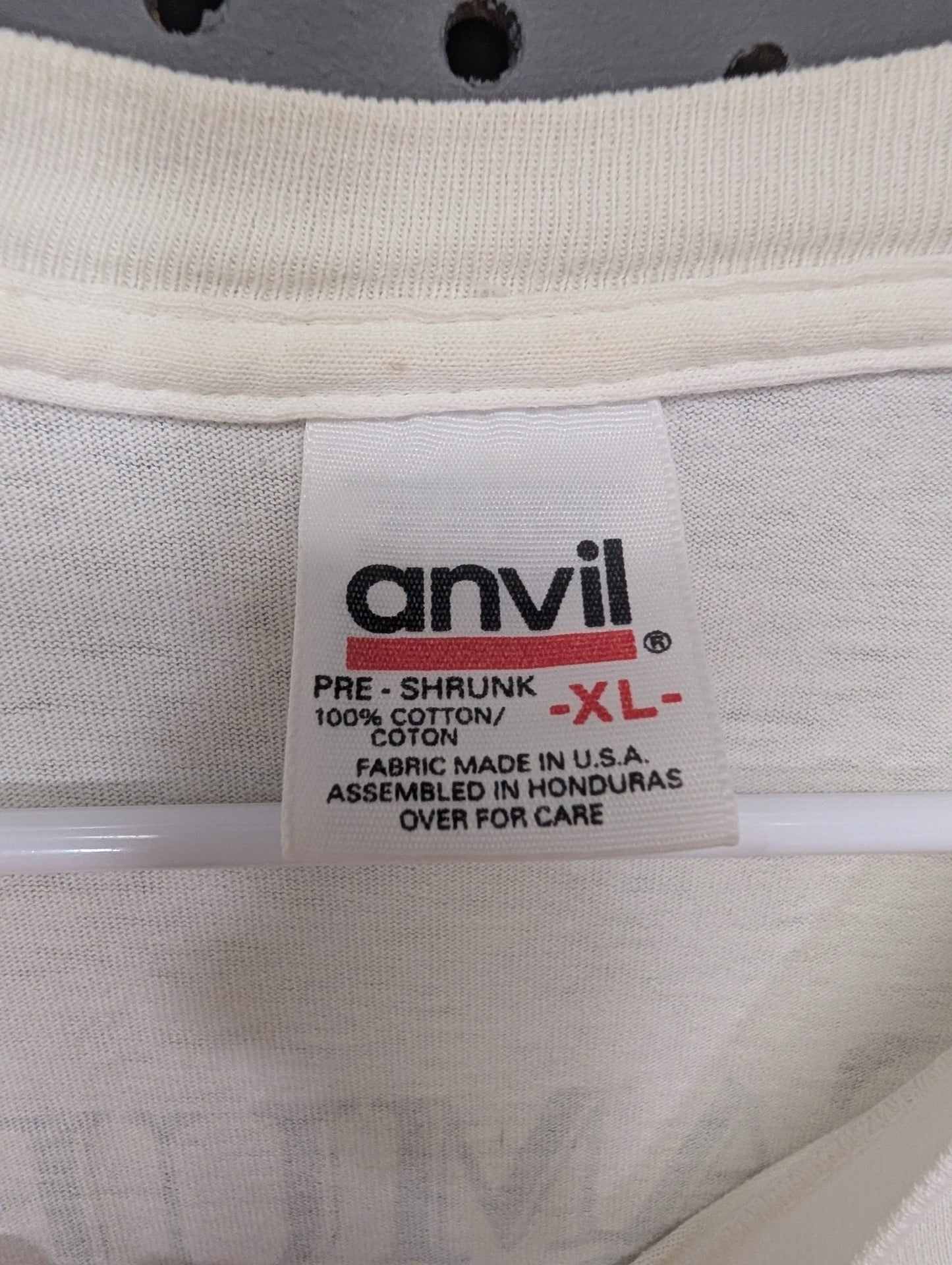 Close up of vintage Anvil size XL tag