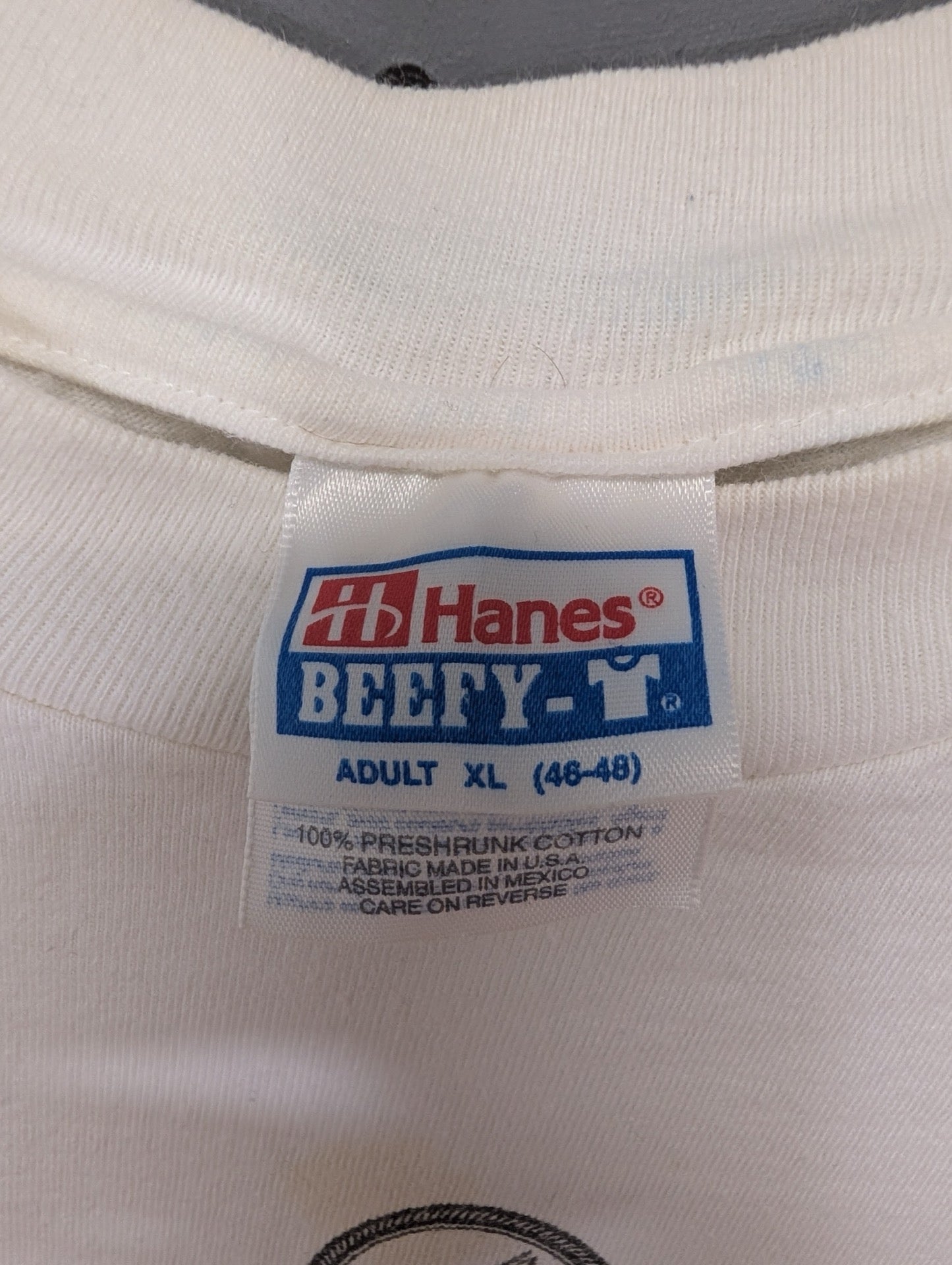 Close up of Hanes Beefy-T size XL tag
