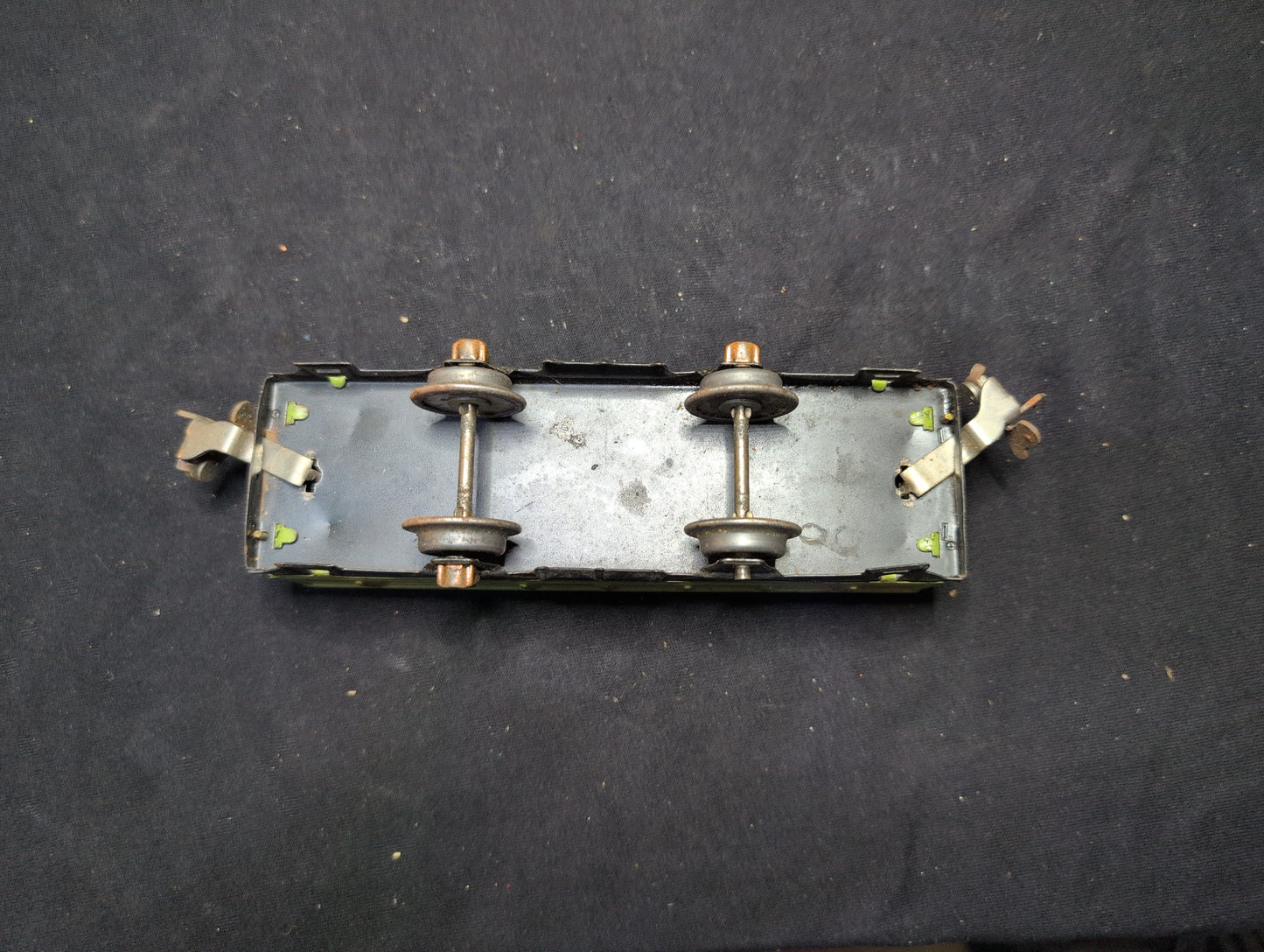 Lionel Pre-war O-Gauge #2902 Tinplate Gondola Car 2902 Apple Green