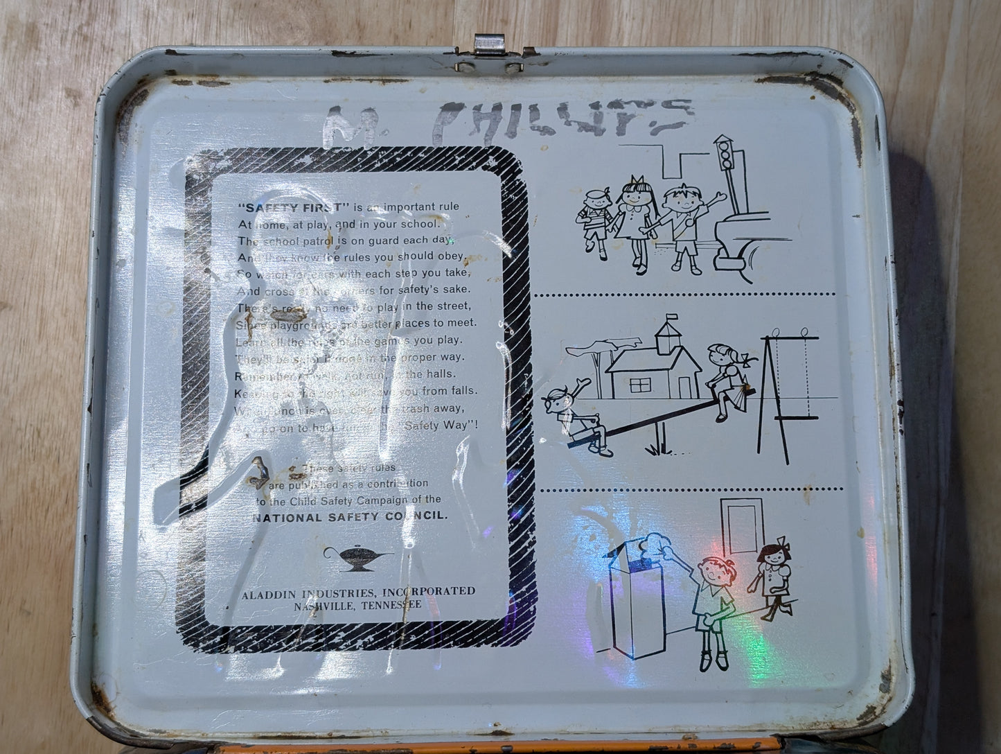 BUCK ROGERS METAL LUNCHBOX w/ THERMOS VINTAGE 1979 (vintage, collectable, nostalgia, toy)