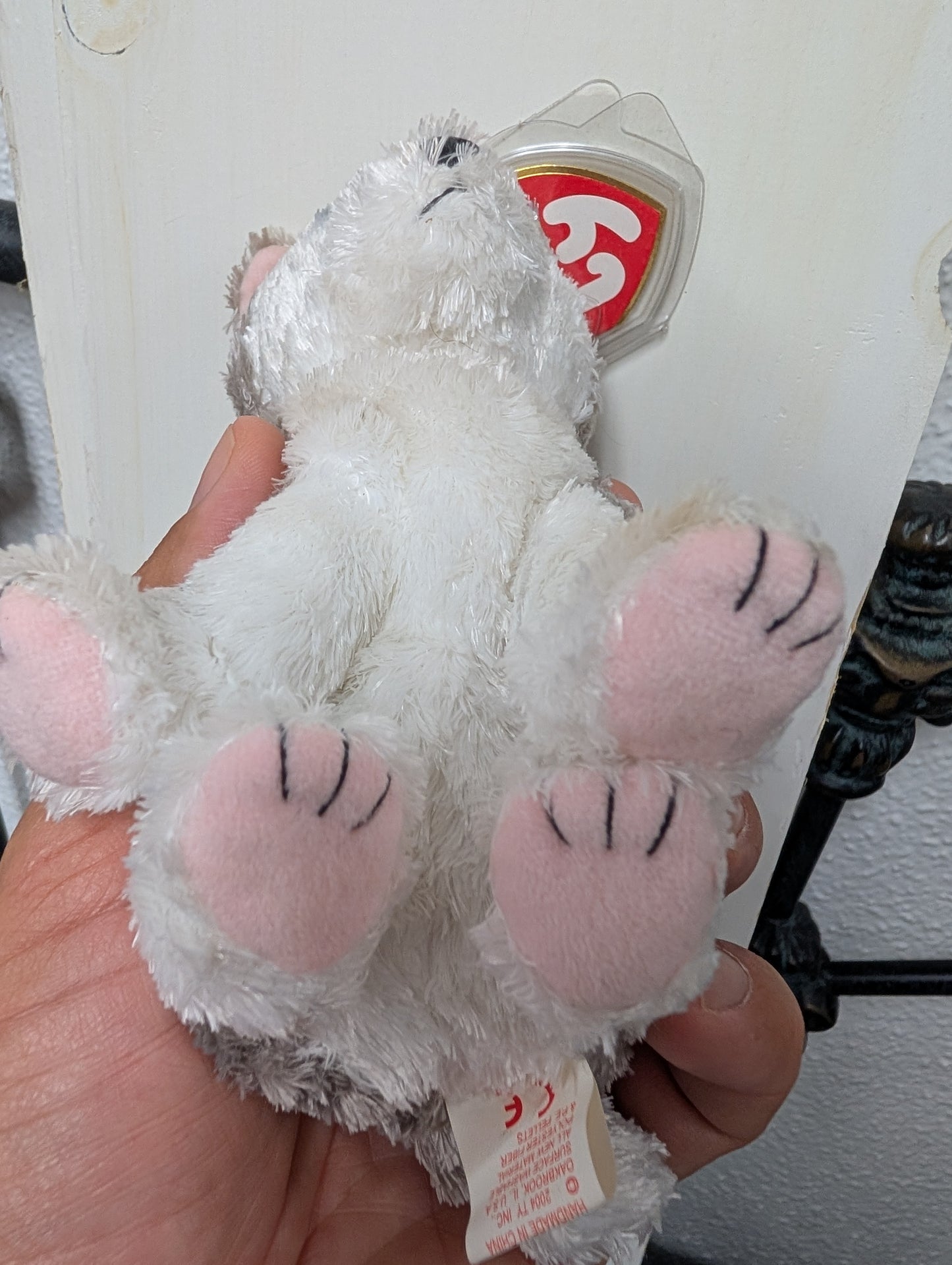 Juneau the Husky - Ty Beanie Baby (Gray, White, 2001, MWMT, Plush, Toy, Stuffed Animal, Vintage, Retired)