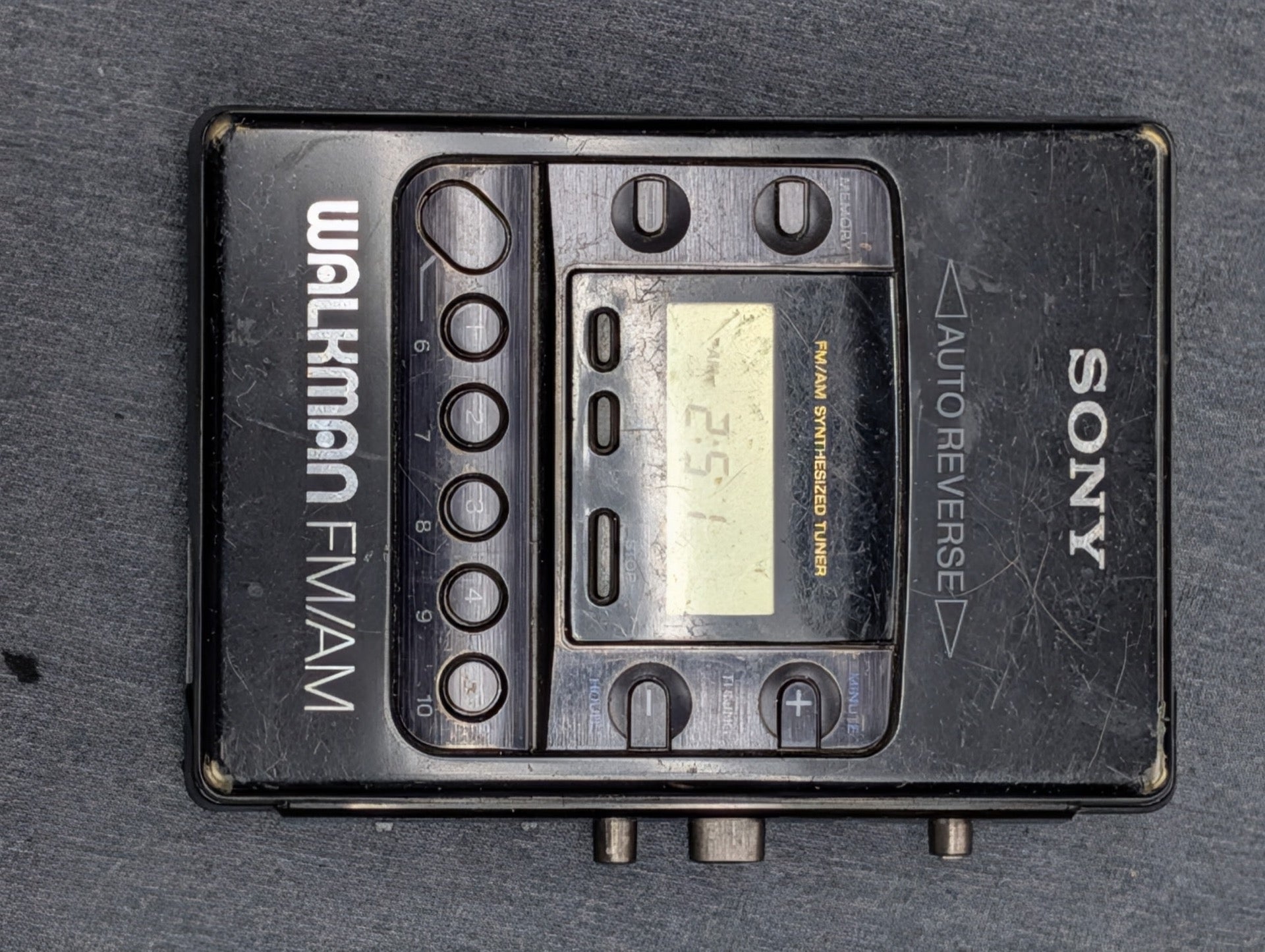 Sony Walkman WM-FX261 Portable Cassette Player AM/FM Digital Tuner Auto Reverse- for Parts only