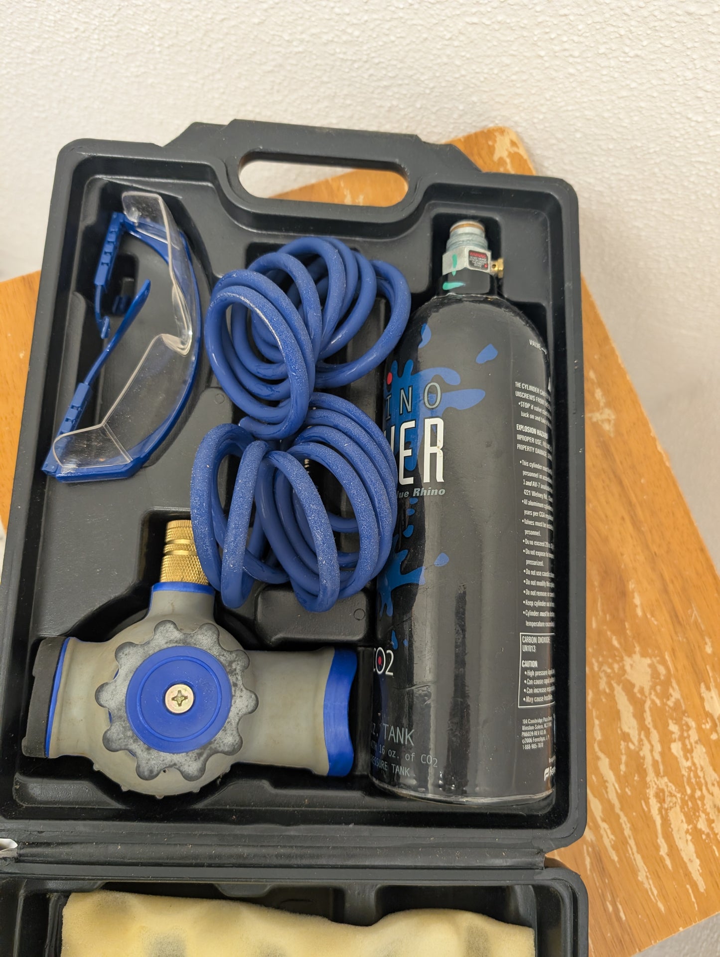 Kobalt Portable Compressed CO2 Regulator - tube needs repaired