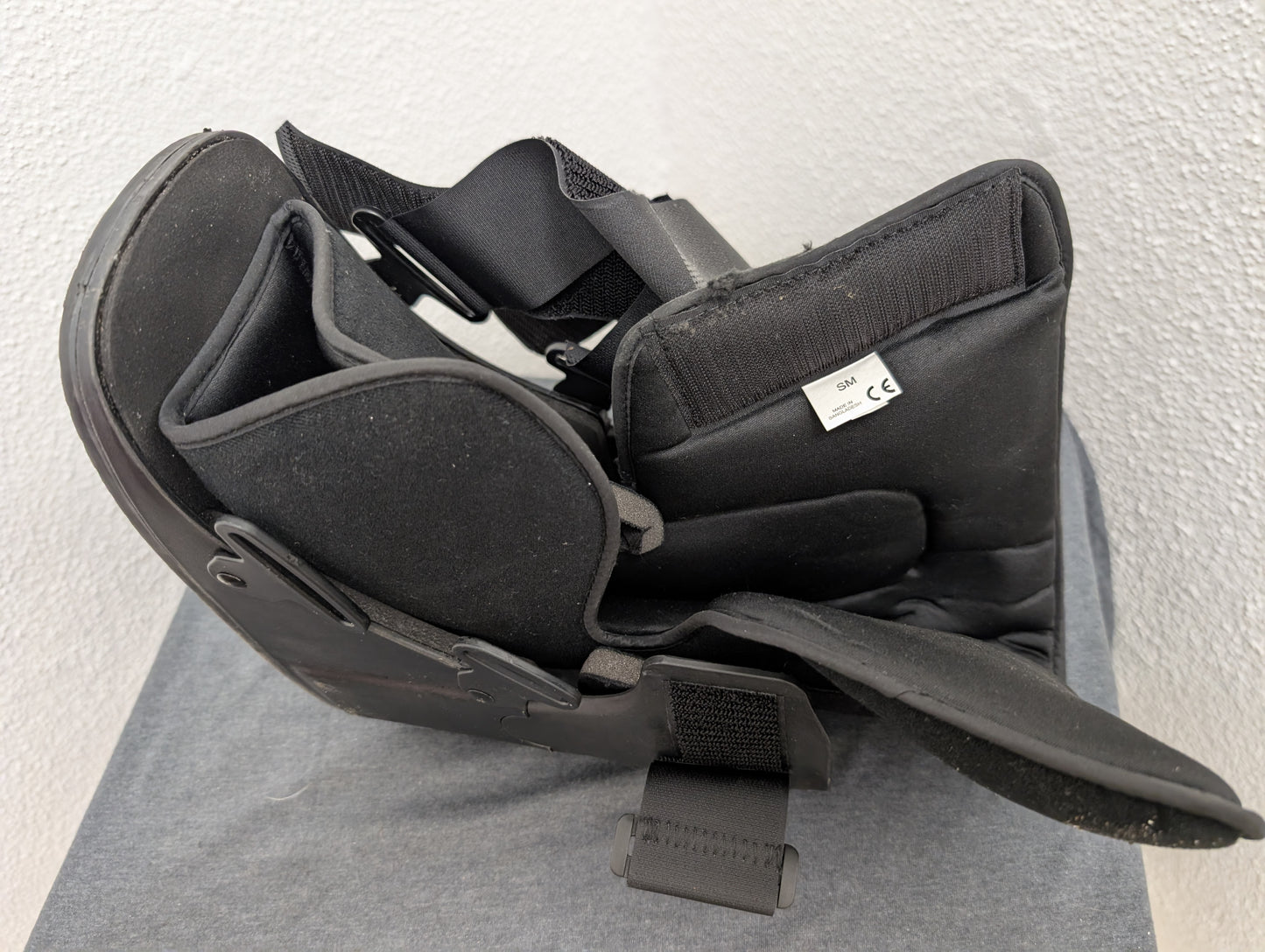 NEW United Ortho Air Stabilizer Ankle Boot Black SM