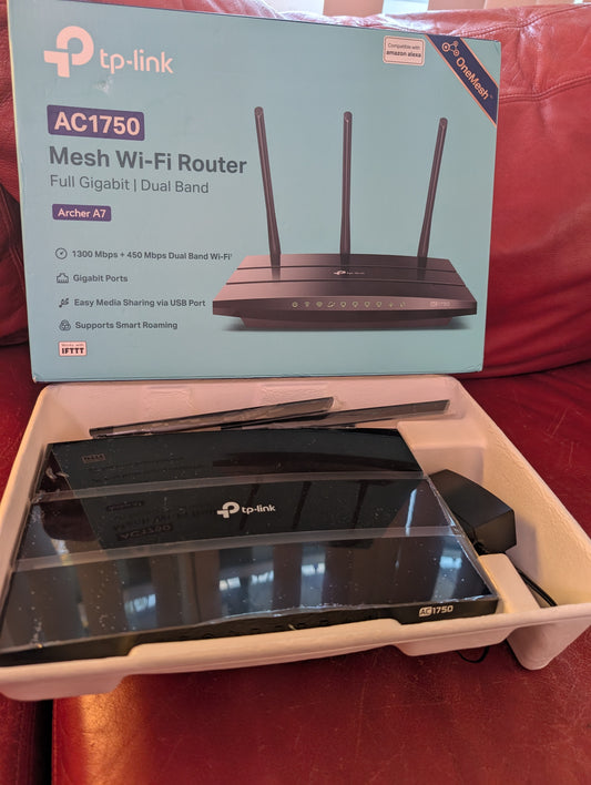 TP-Link Archer C7 1300 Mbps 4-Port Gigabit Wireless AC Router (Archer-C7