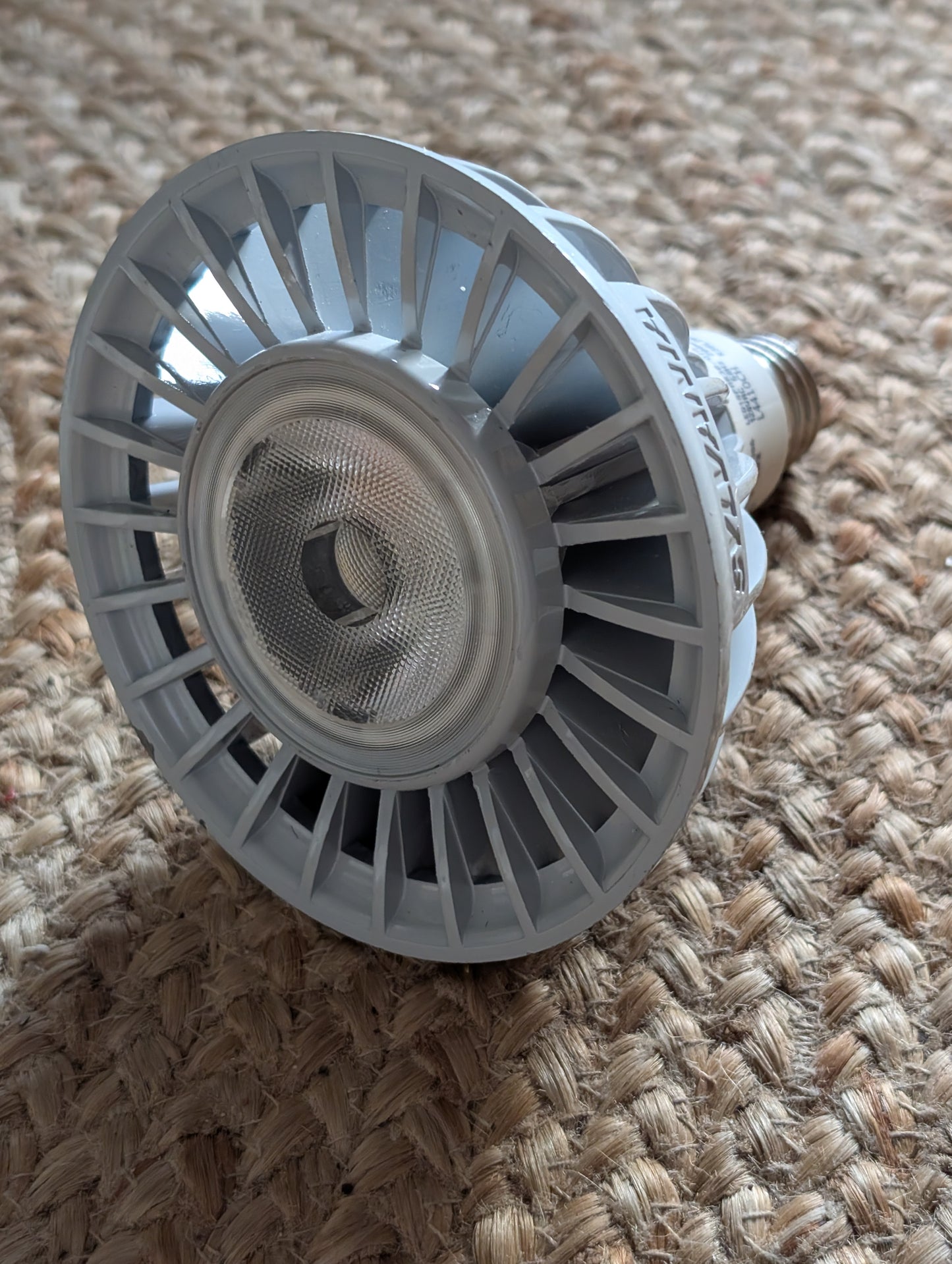 GE LED18P30LW93025 LED PAR30 LED Lamp