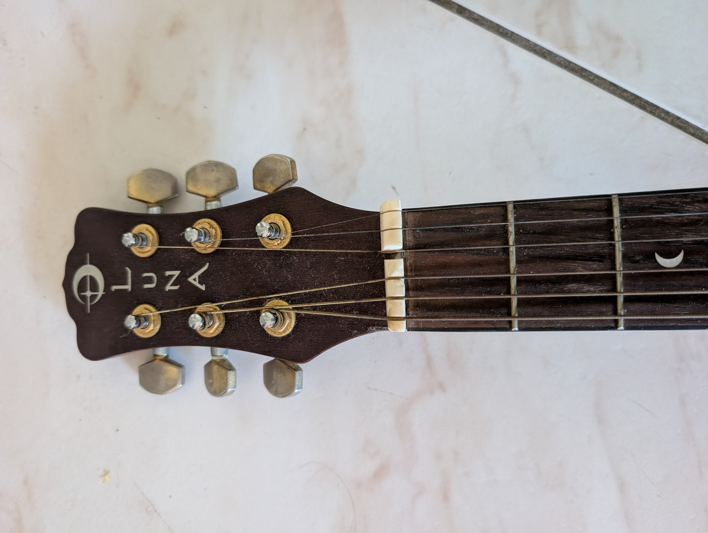 Luna Vineyard Bevel Folk Acoustic-electric Guitar - Natural