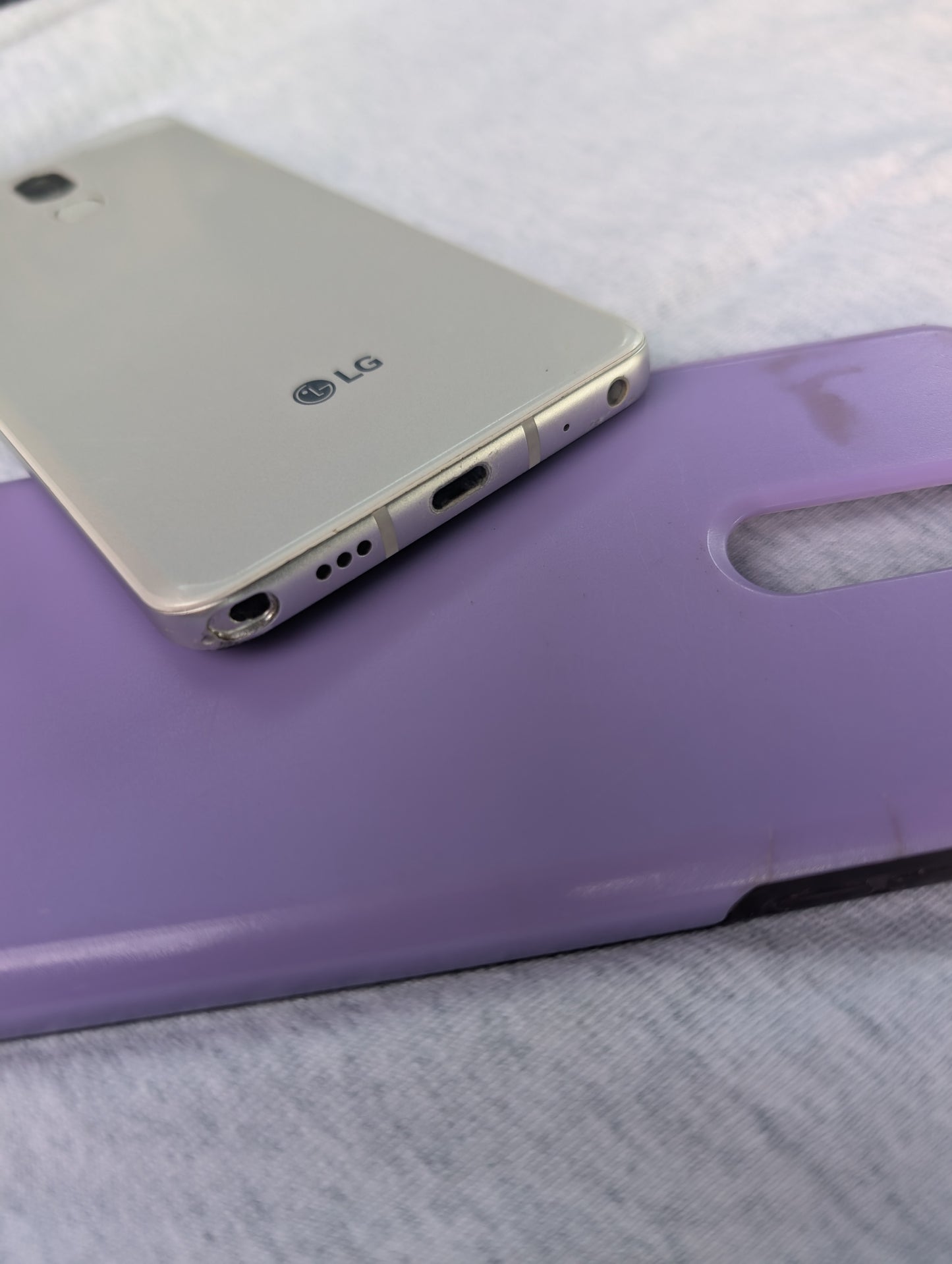 LG Stylo 5 LM-Q720 32GB Blonde Rose Sprint with case