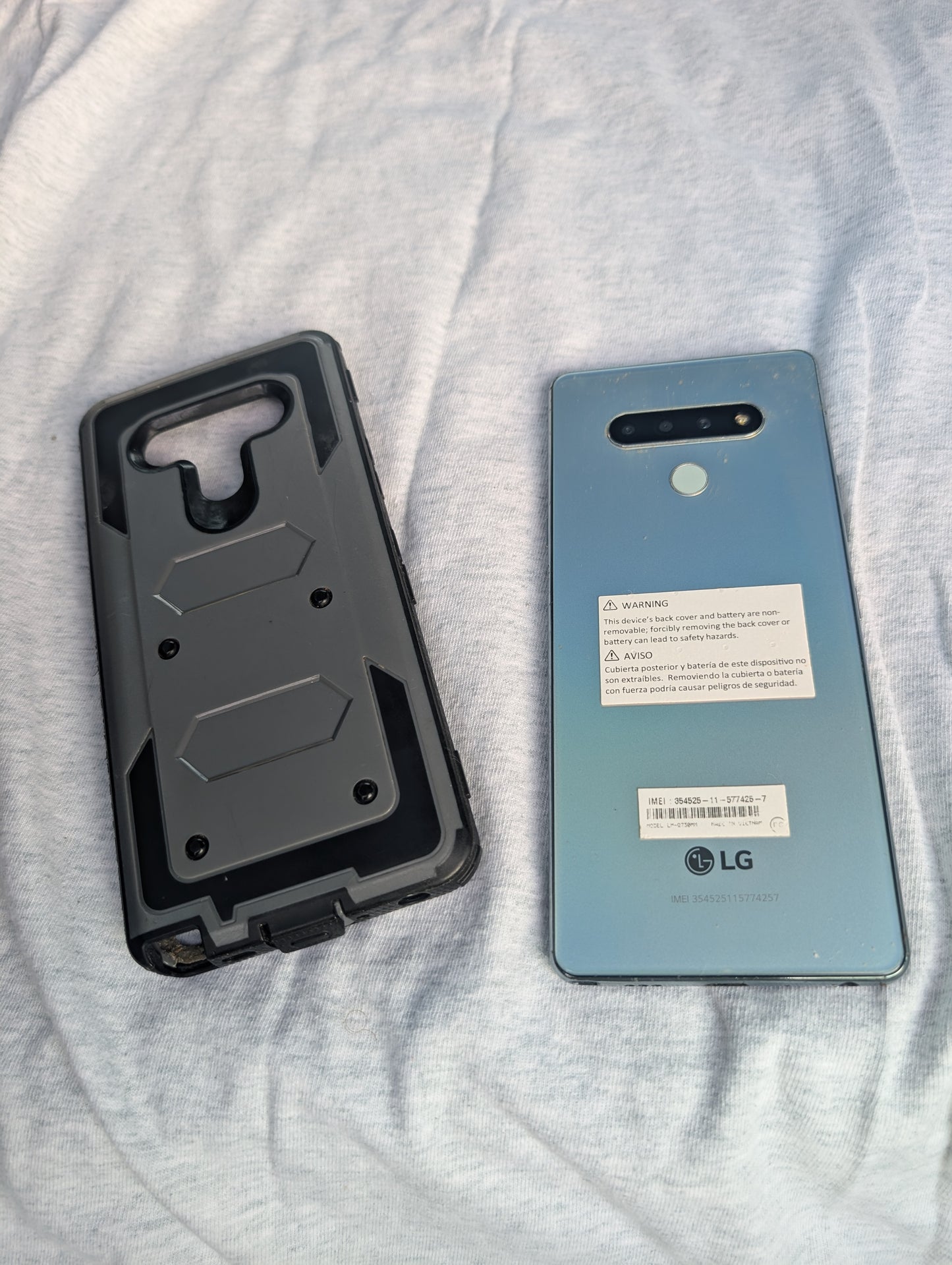 LG Stylo 6 LM-Q730TM 64GB White  Smartphone with case