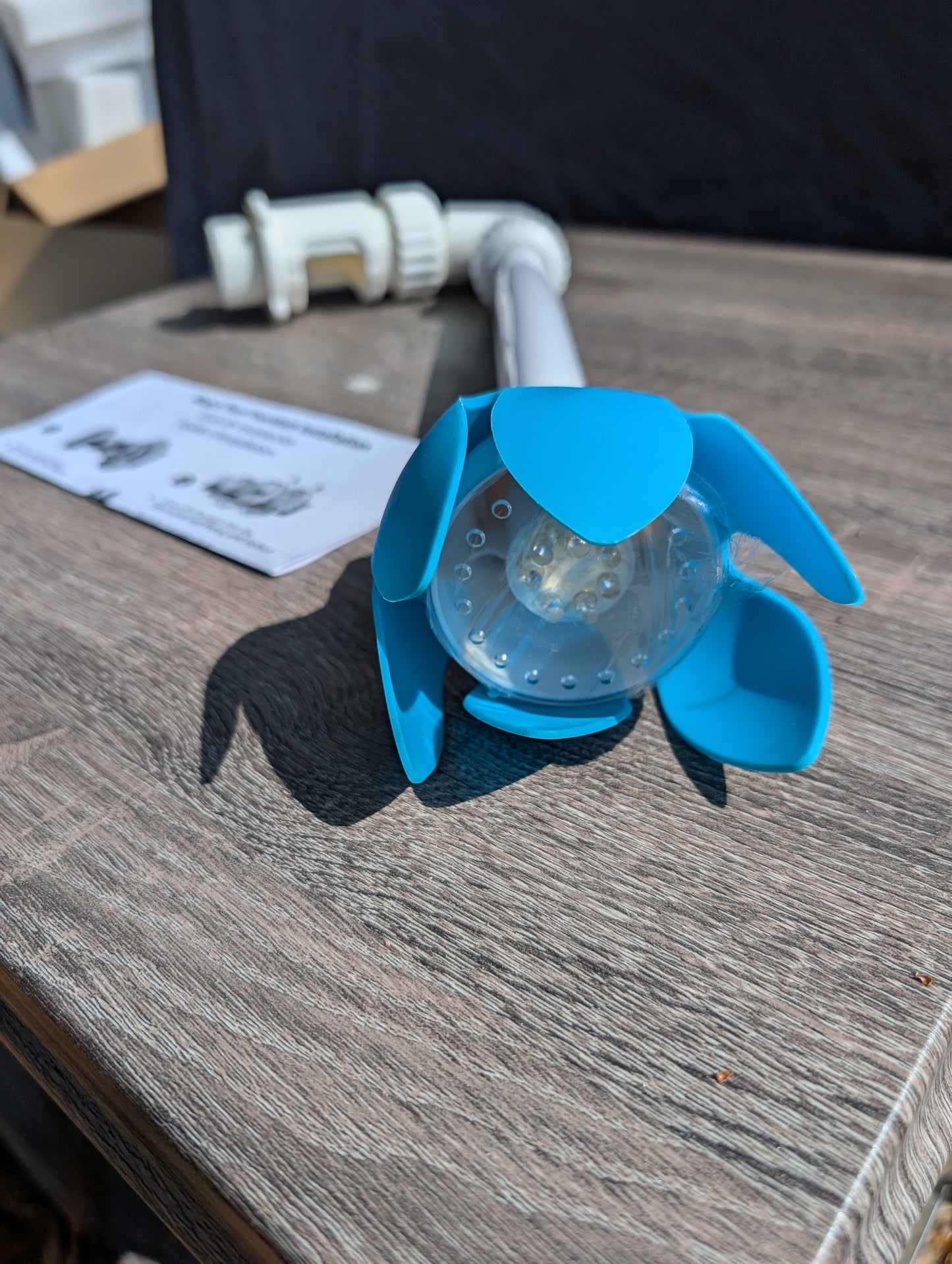 Magic Pool Fountain - Lighted blue tulip