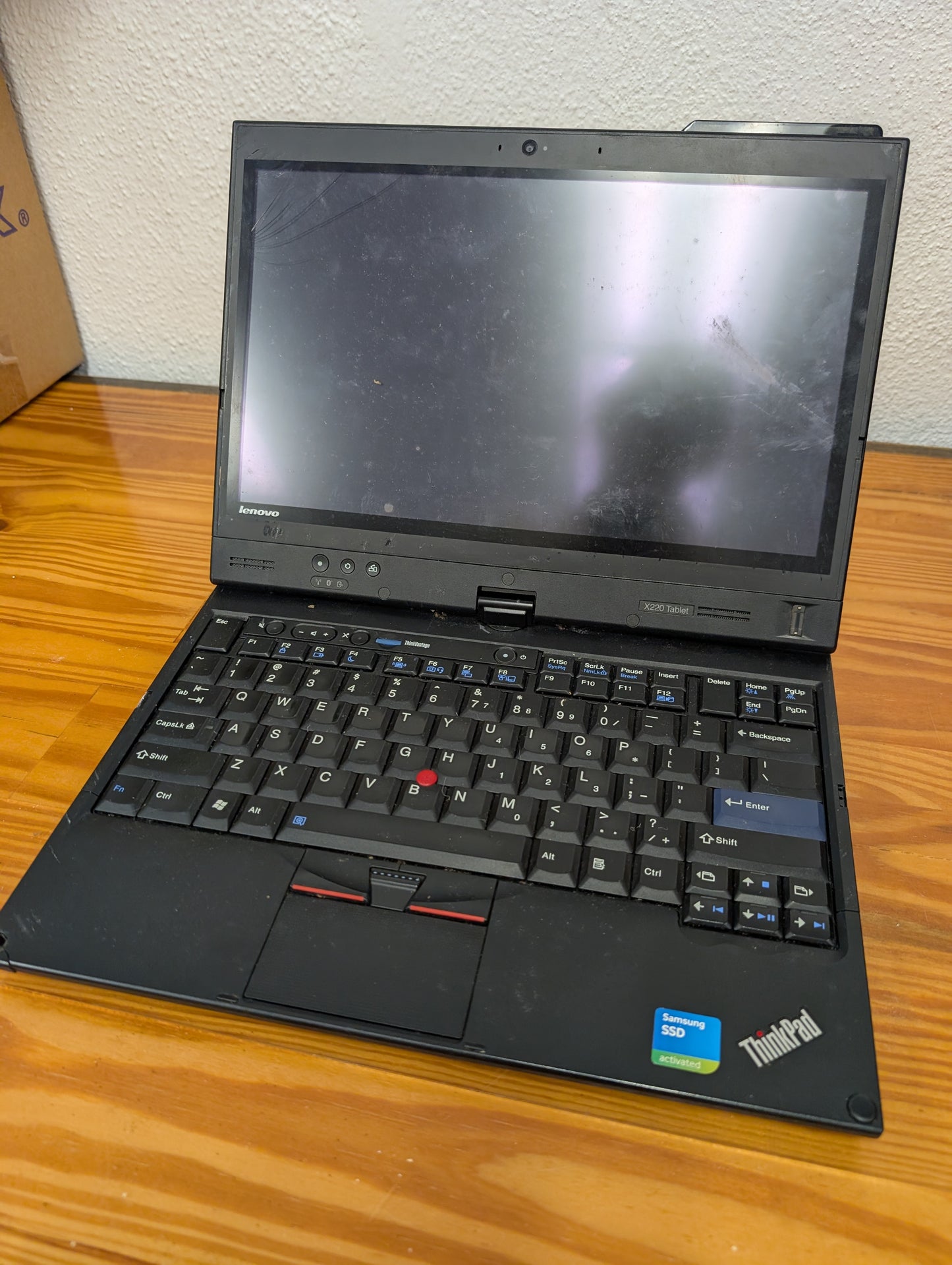 Lenovo ThinkPad X220 Laptop Tablet Core i7 8gb 256GB SSD Win10 Touch IPS - Crack.on Screen