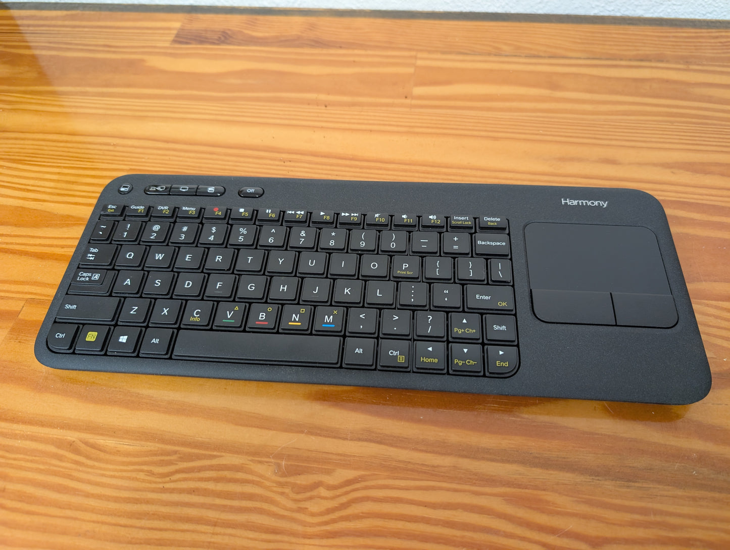 Logitech Harmony Smart Keyboard