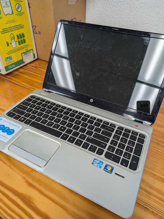 HP Pavillon M6-1045dx Entertainment Laptop