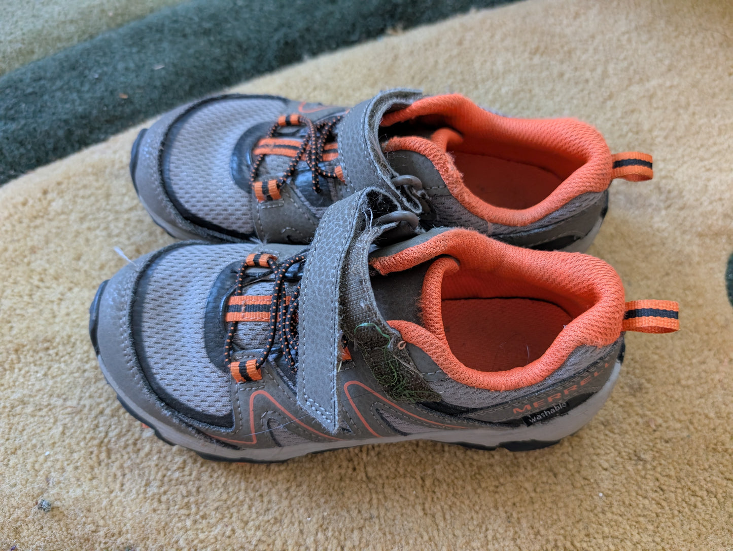 Merrell Kid's Trail Quest Hiking Sneaker, Gunsmoke & Orange, Size 13.5W