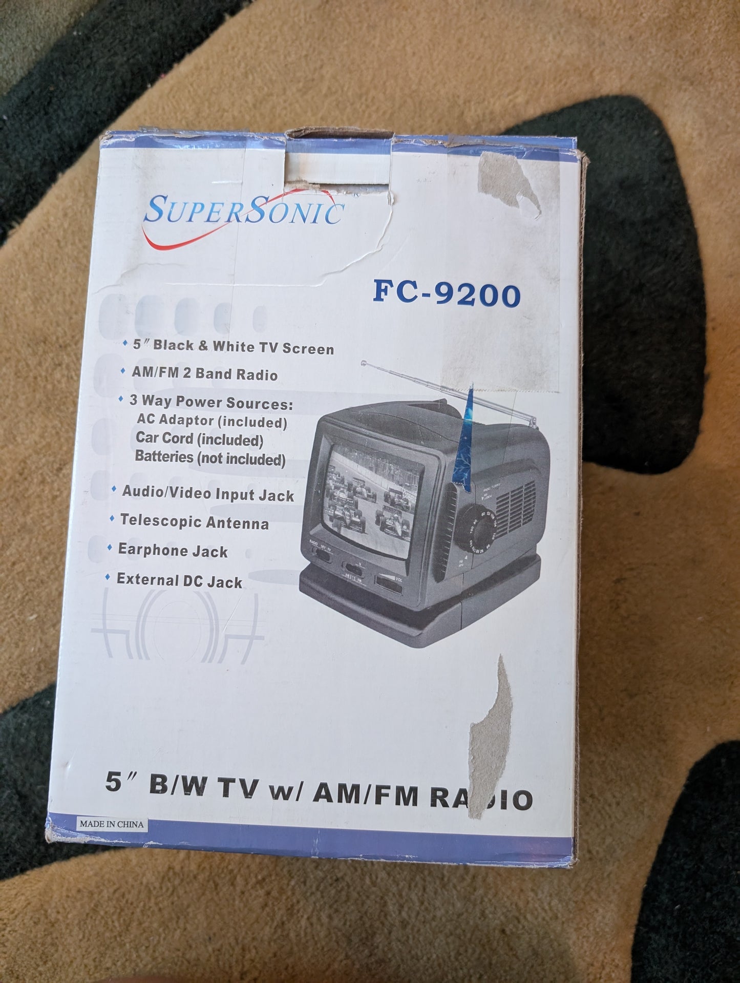 SuperSonic FC-9200; 5" Portable Black & White TV with AM/FM Radio