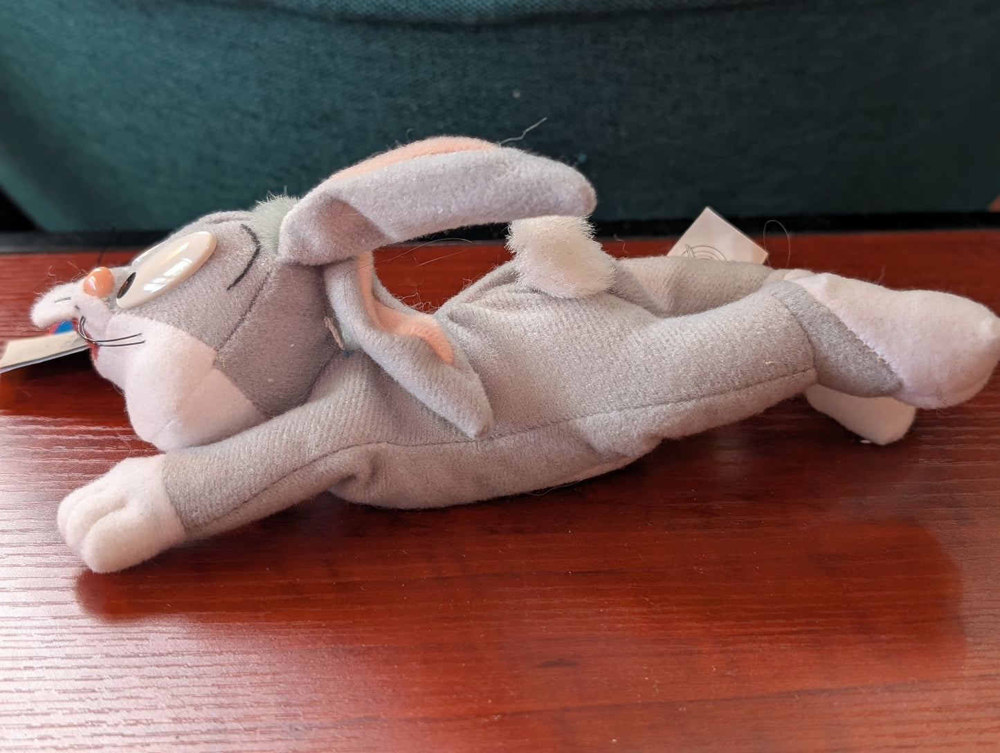 Vintage Looney Tunes Bugs Bunny Laying Plush Toy Stuffed Animal 1997 Play By Play W Tag