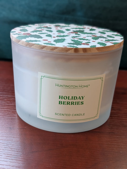 Huntington Homes Painted Lid Candle, Holiday Berries