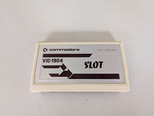 Slot Commodore Vic-20 Computer GameCartridge VIC-1904
