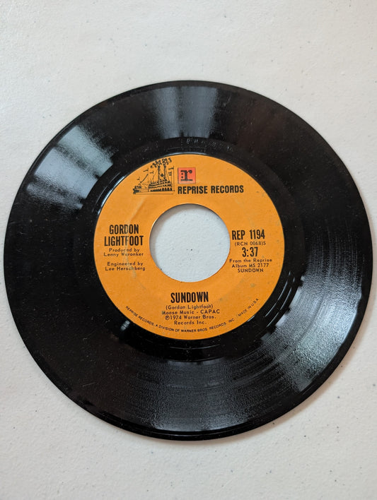 Gordon Lightfoot -Sundown - Too Late For Prayin’ - 1974 (7 in, 45 RPM, Single, Vinyl Record Album)